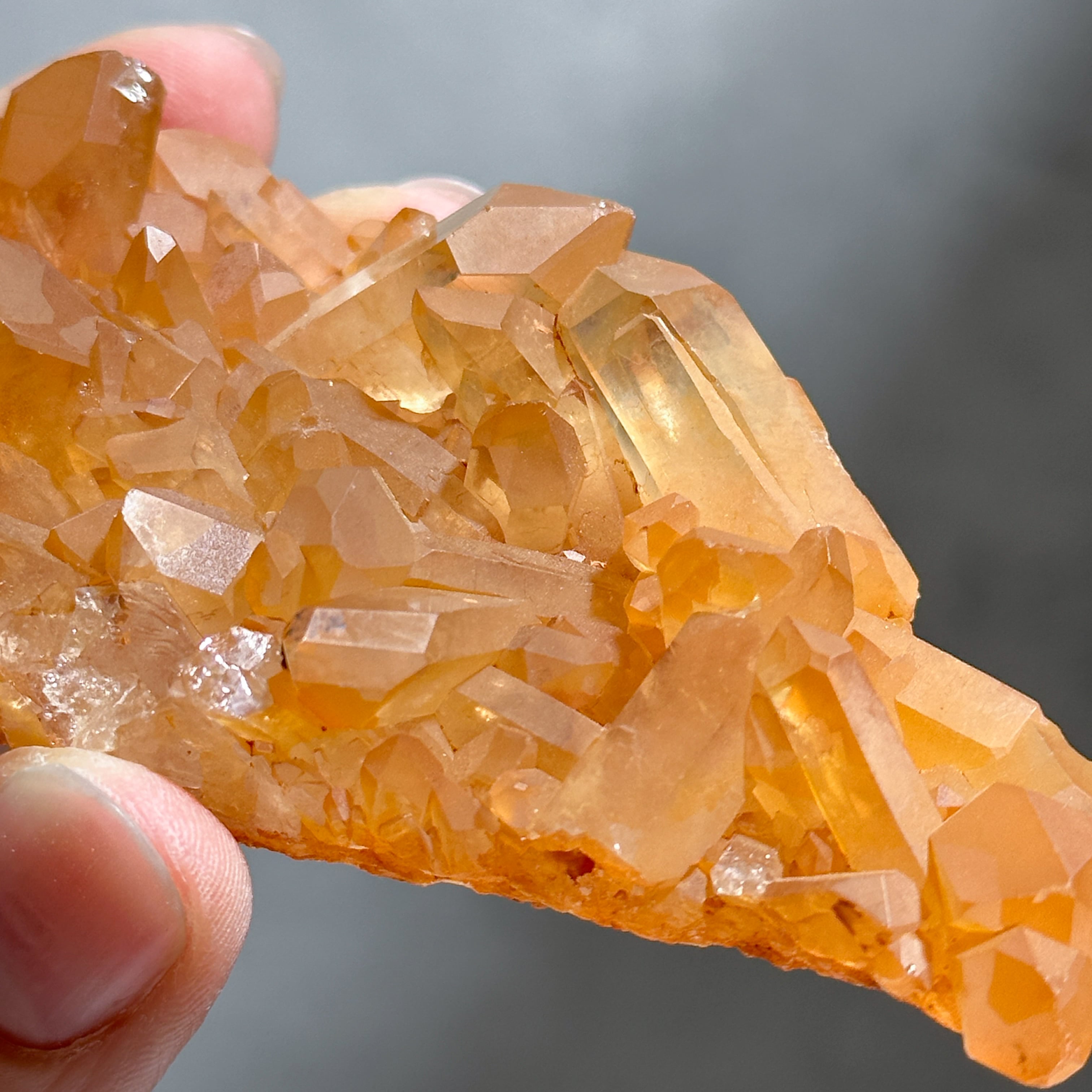 美しすぎる　ライトタンジェリン　インターグロースクォーツ 貫入 タンジェリンクォーツ クラスター55◇ Tangerine Quartz ◇ 天然石