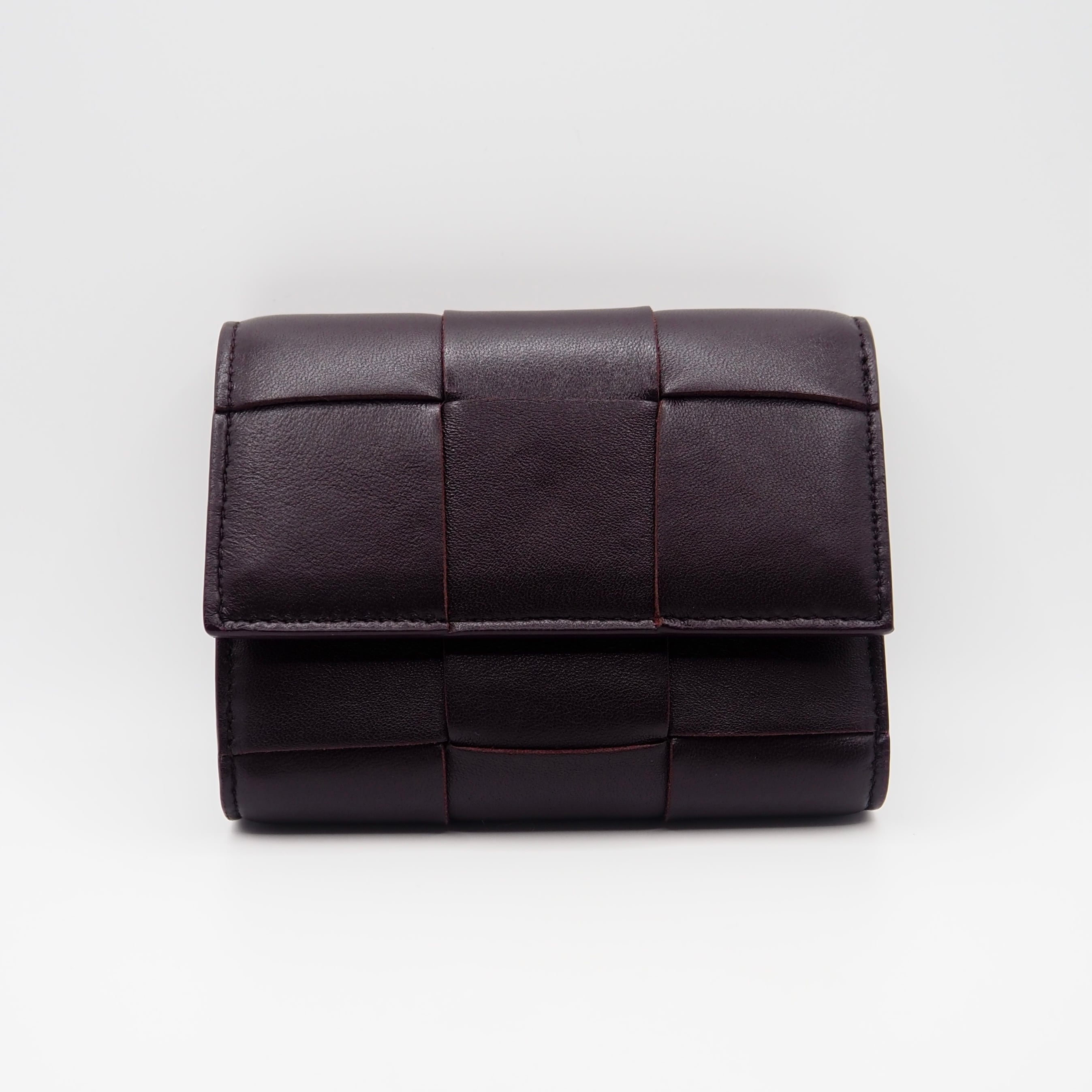 BOTTEGA BENETAボッテガヴェネタ イントレチャートカセットコンパクト