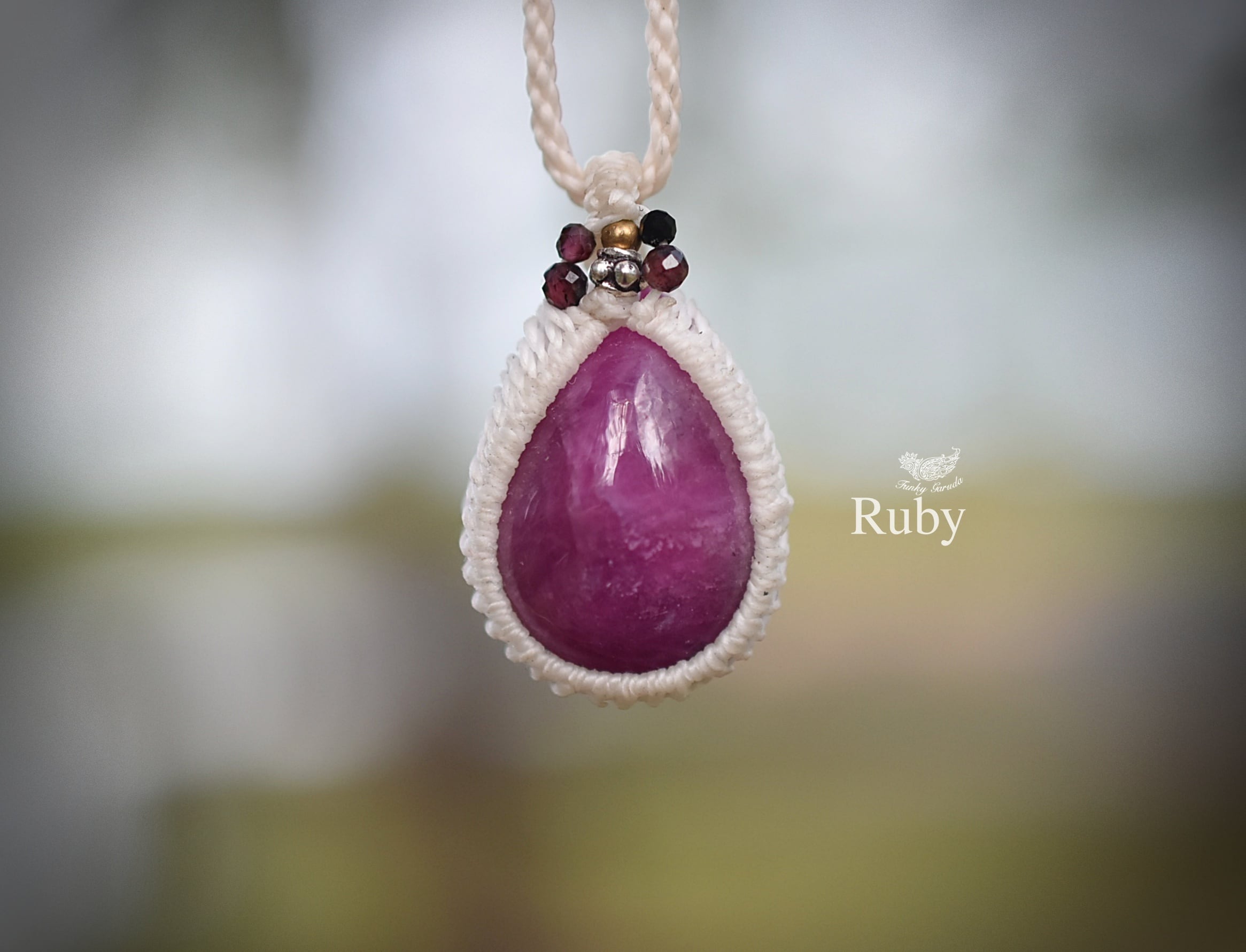 マクラメ編み アフリカン大粒ルビー マクラメ編み アフリカン大粒ルビー