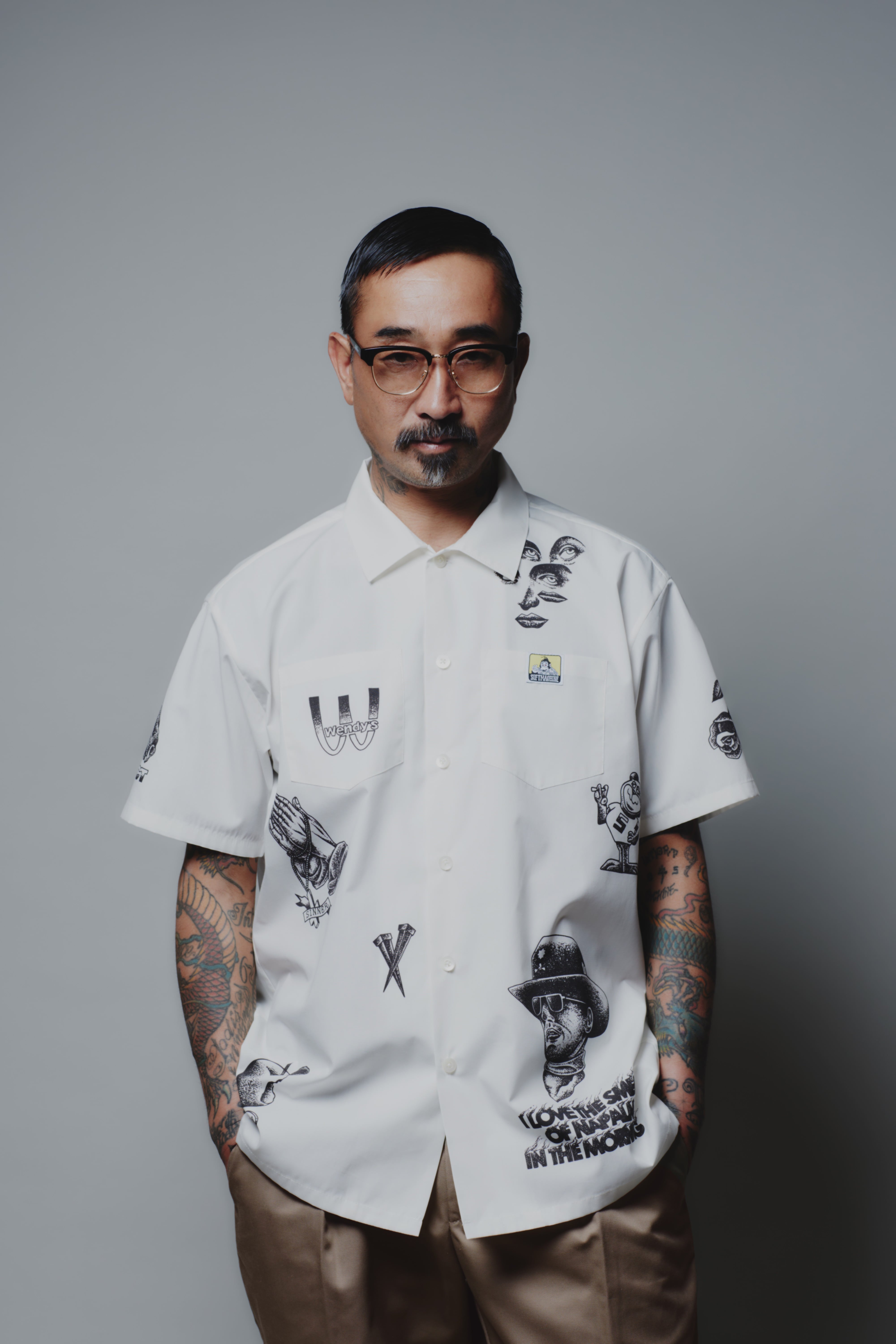 Softmachine】ソフトマシーン SCRAWL SHIRTS S/S (WHITE) メンズ半袖 Softmachine】ソフトマシーン SCRAWL SHIRTS S/S (WHITE) メンズ半袖