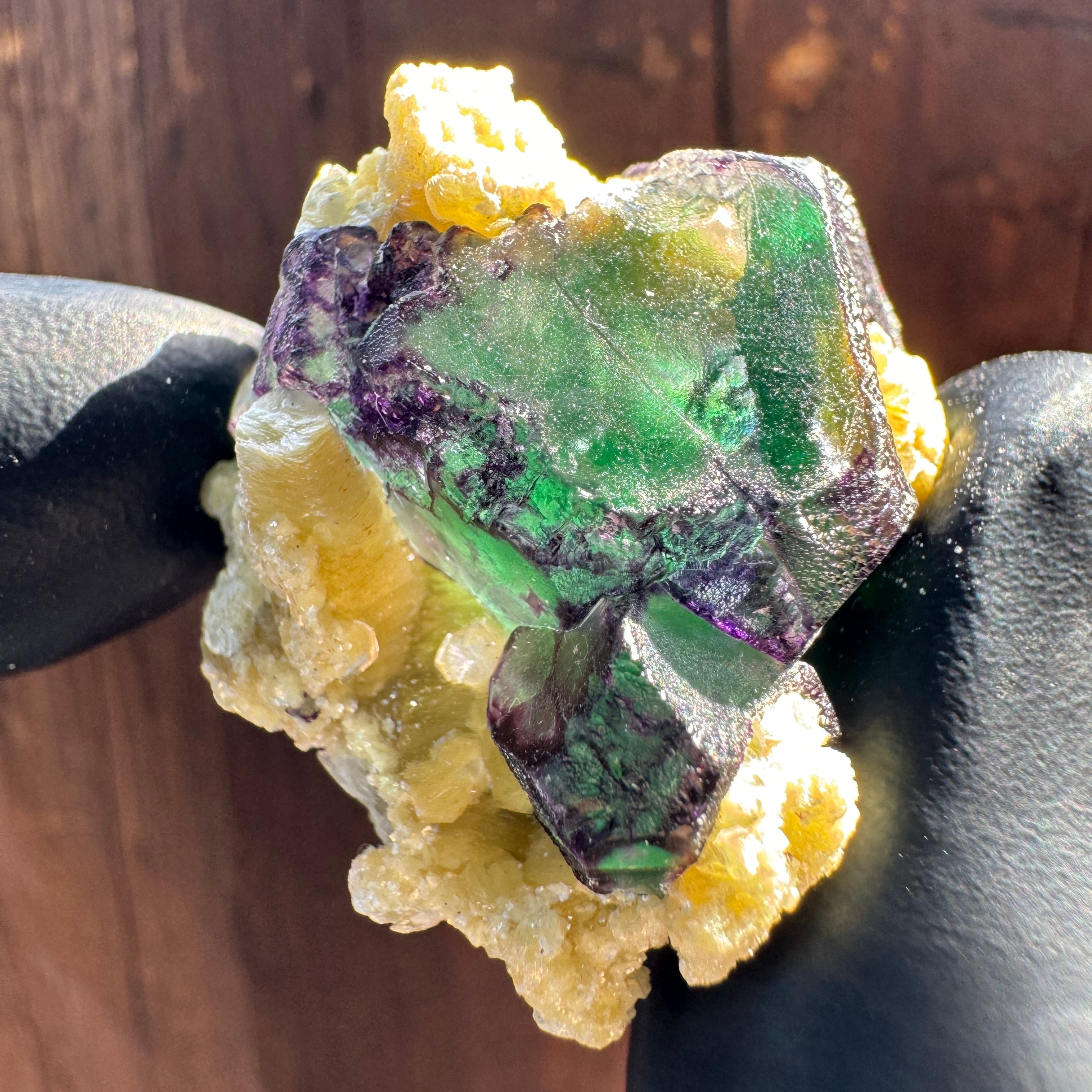 レインボーインクルージョン グリーンフローライト ナミビア エロンゴ