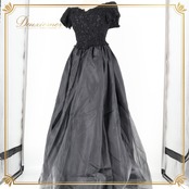 パーティドレス ワンピース ドレス ブラック系 Pure Marie 黒 レース 花 演奏会 発表会 パーティ ダンス 光沢 シック 大人向け おしゃれ フォーマル レディース 美しい 高級感 上品 クラシック ドレスアップ ロングドレス フェミニン ステージ衣装