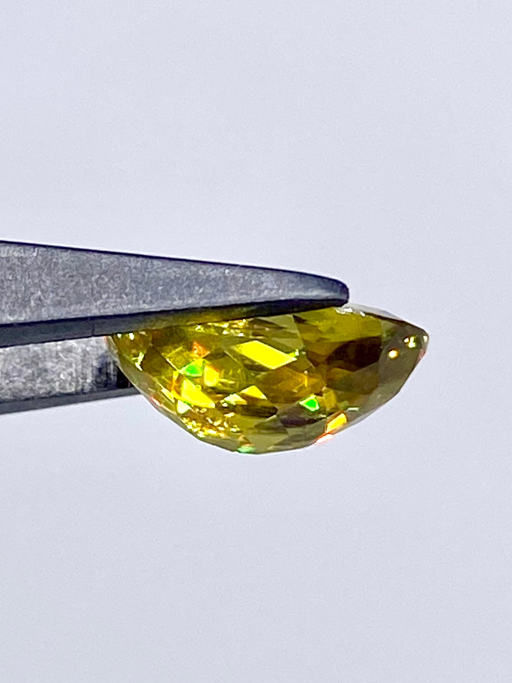 スフェーン 2.883ct ルース | シークレットベースジュエリー Secret