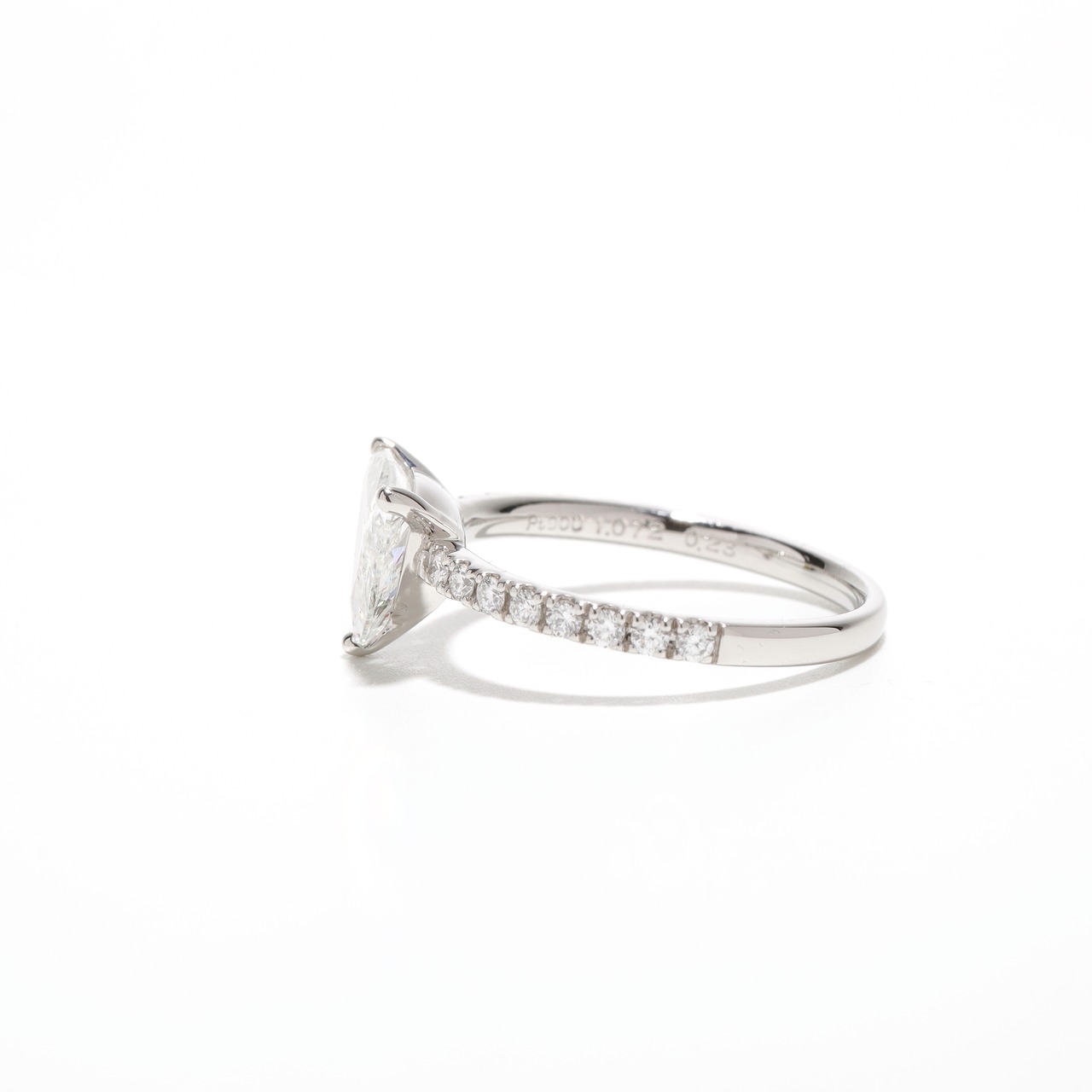 ダイヤモンド デザインリング pt900 / I / SI2 / 1.072ct / 0.230ct