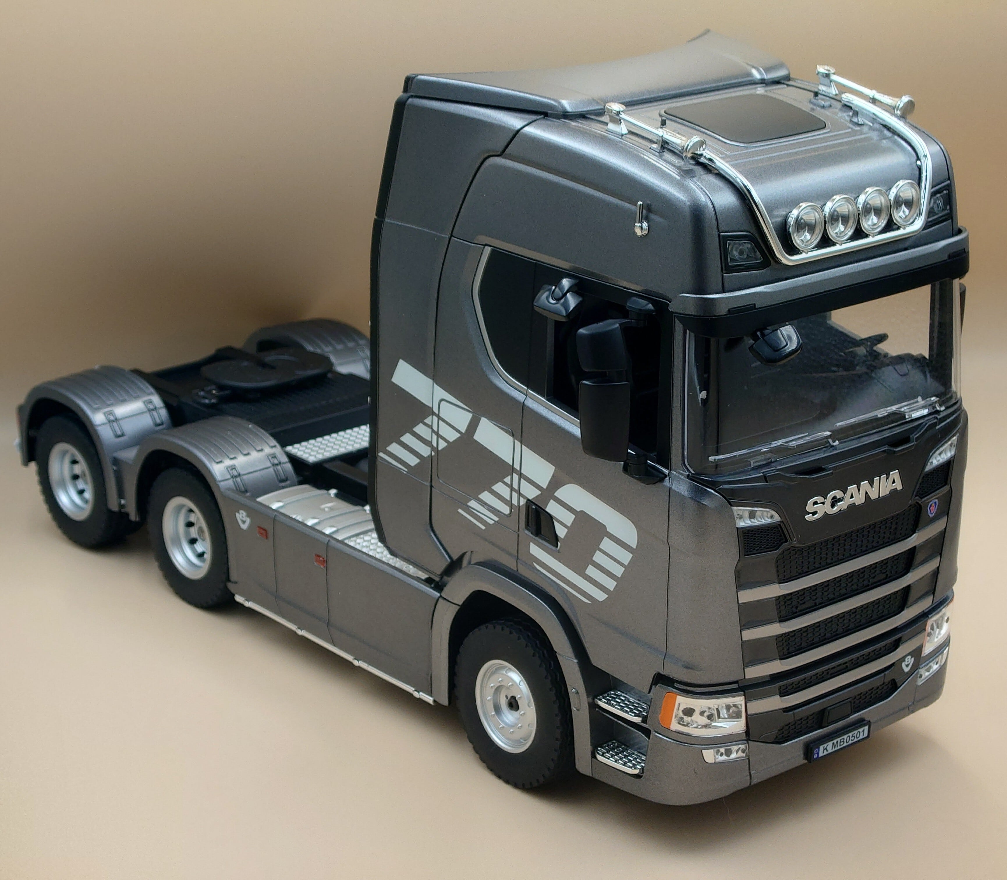 1/18 スカニア SKANIA770S シルバー ラジコン大型トラック トレーラー