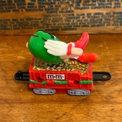 M&M's クリスマス・トレイン・トッパー サーカストレイン 列車 機関車 グリーン ミールトイ エムアンドエムズ MU-292