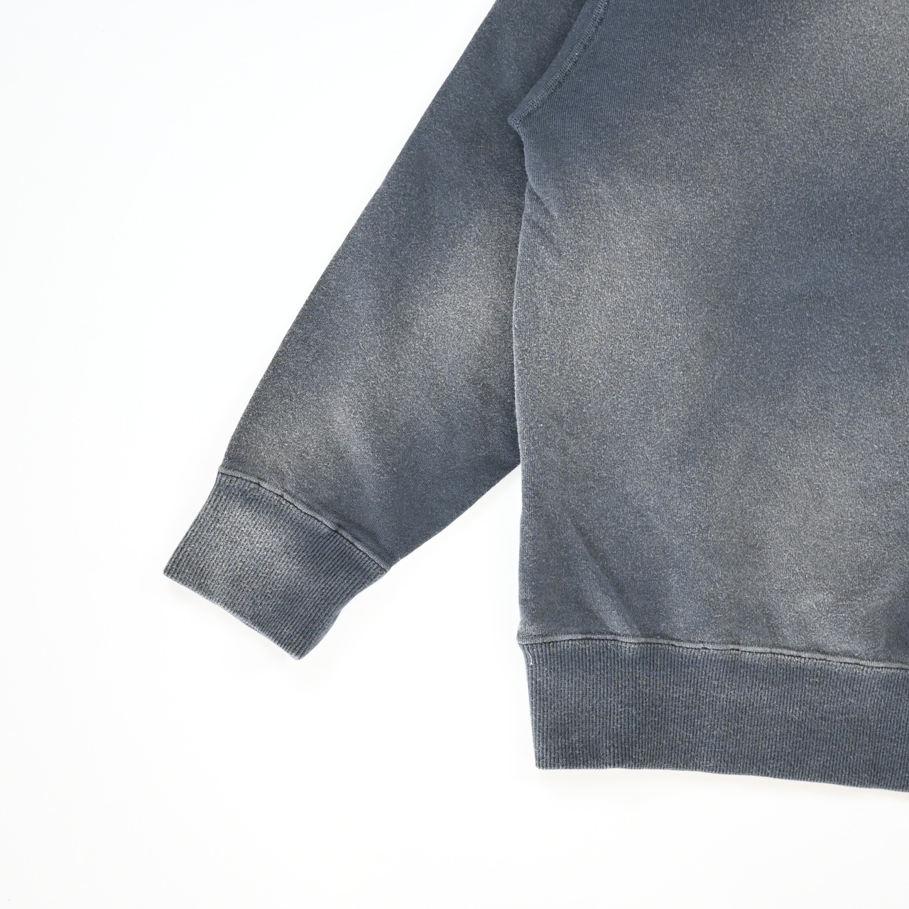 INTERIM / VINTAGE FADE BOTH V-GAZETTE SWEAT SHIRT