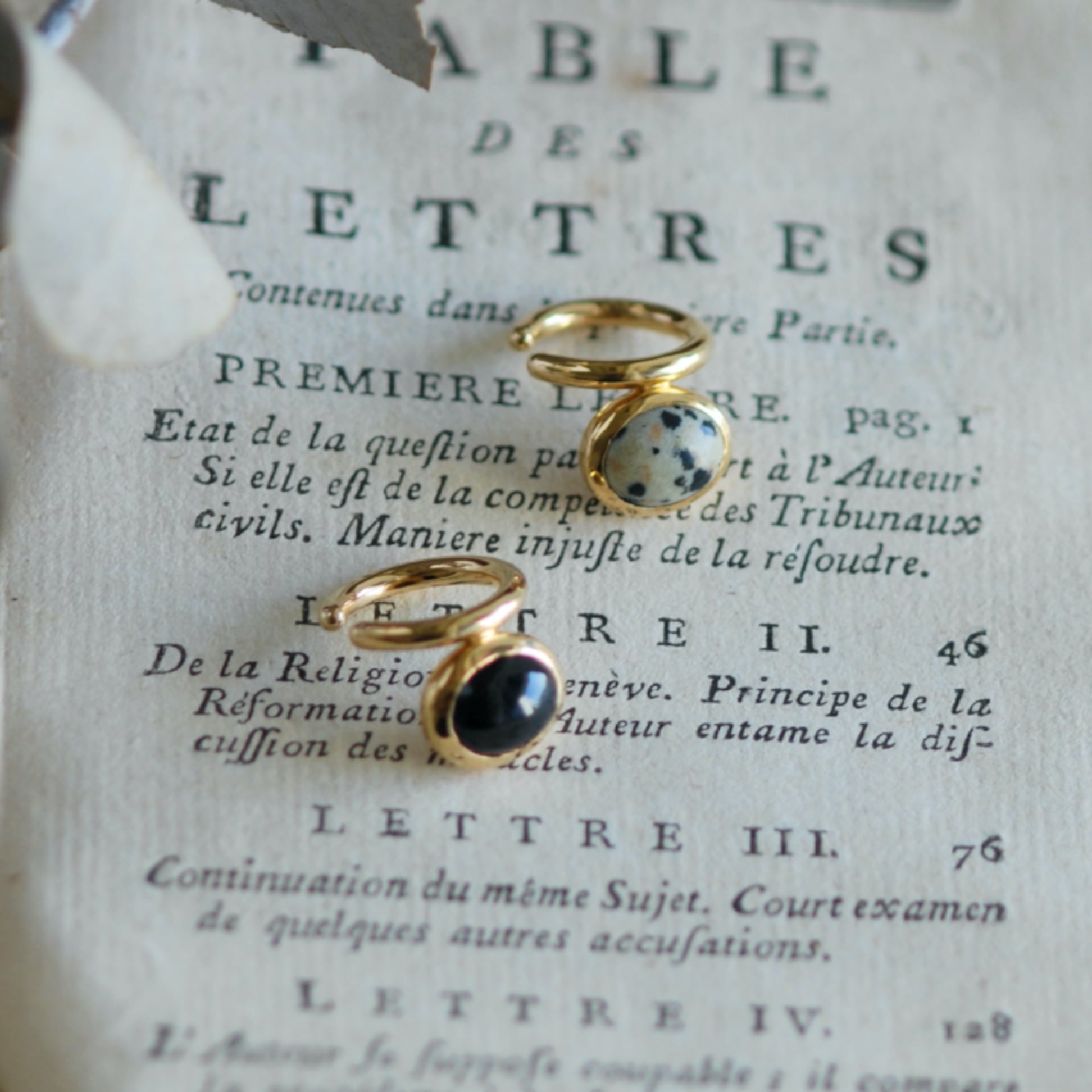 ブラックスピネル 天然石イヤーカフ（片耳） | DoubleMoon jewelry