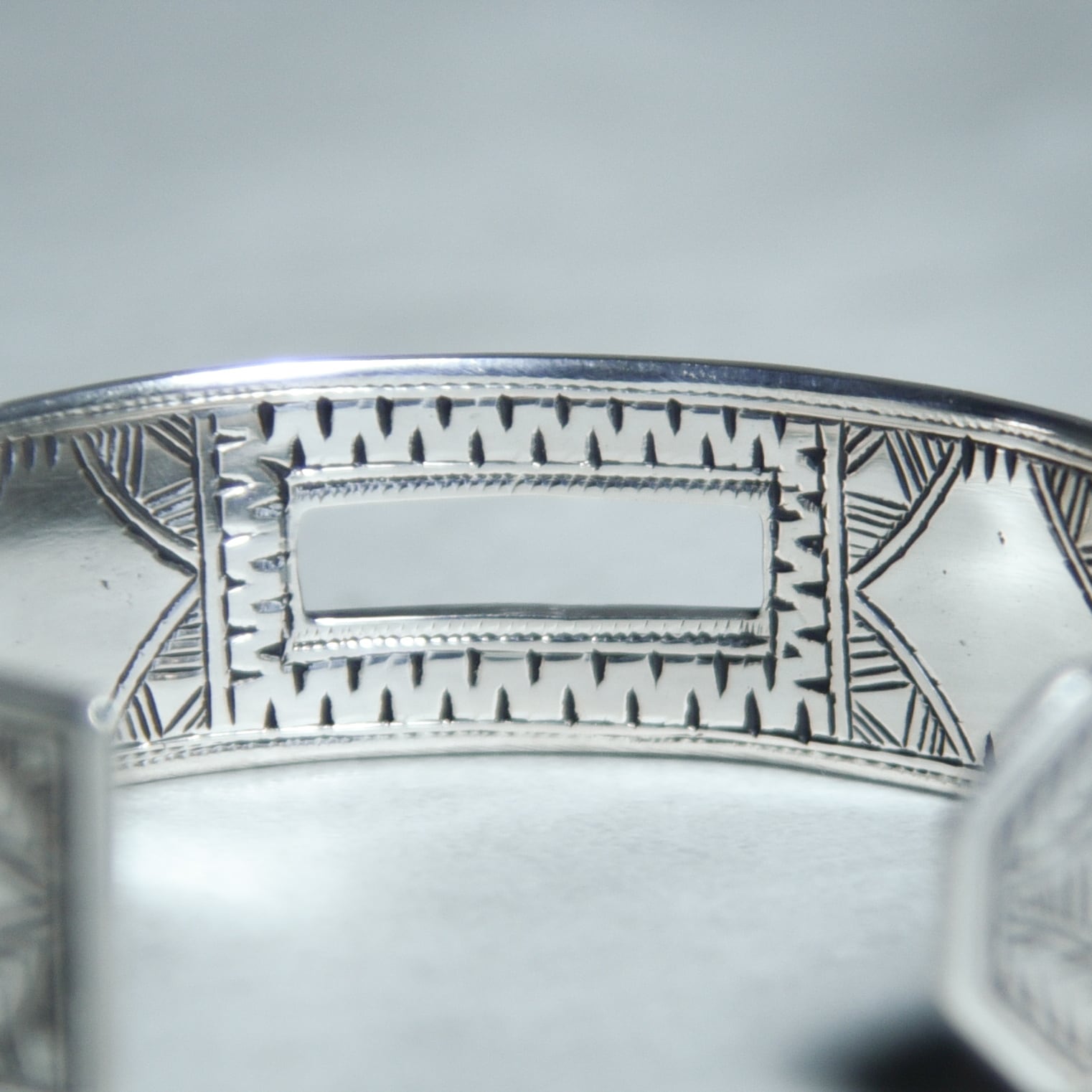 TOUAREG Silver Bangleトゥアレグ シルバー バングル 112 | mark TOUAREG Silver Bangleトゥアレグ シルバー バングル 112 | mark