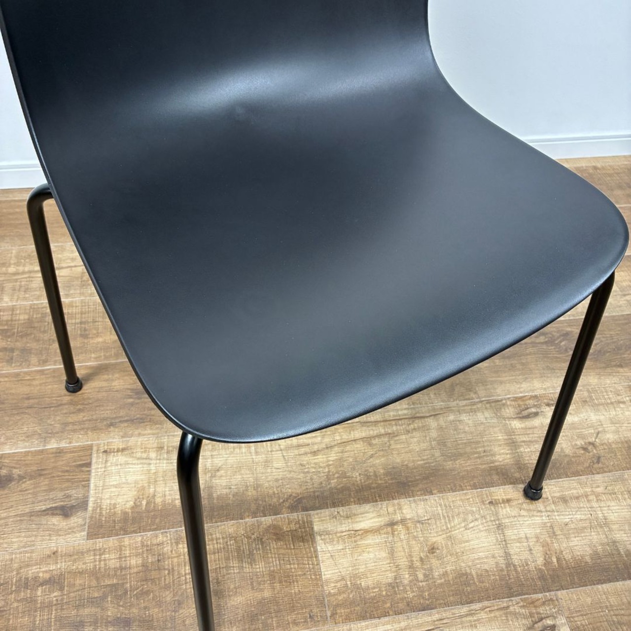 MAGIS TROY 4 legs Chair SD2382  black × PP black 1763C マジス トロイ 4レッグス チェア ブラック × ブラック デザイナーズ家具 保証あり【未使用品】【200サイズ】