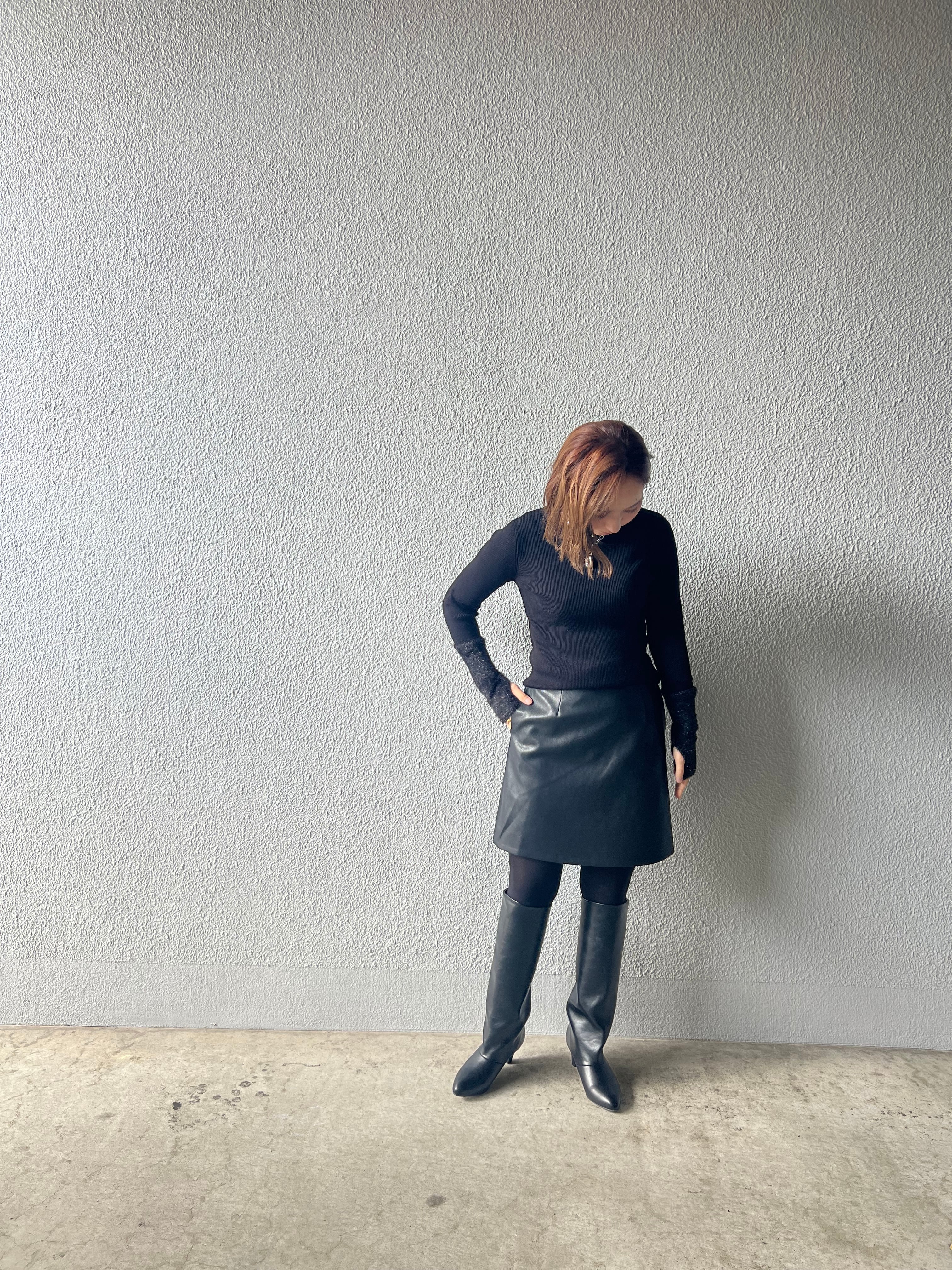 【anana】フェイクレザーミニスカート a89-041