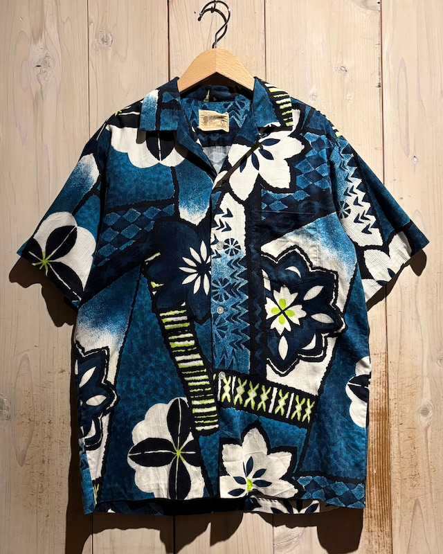 【a.k.a.C.a.k.a vintage】70's “Made in Hawaii” Flower Pattern Vintage Loose Aloha Shirt