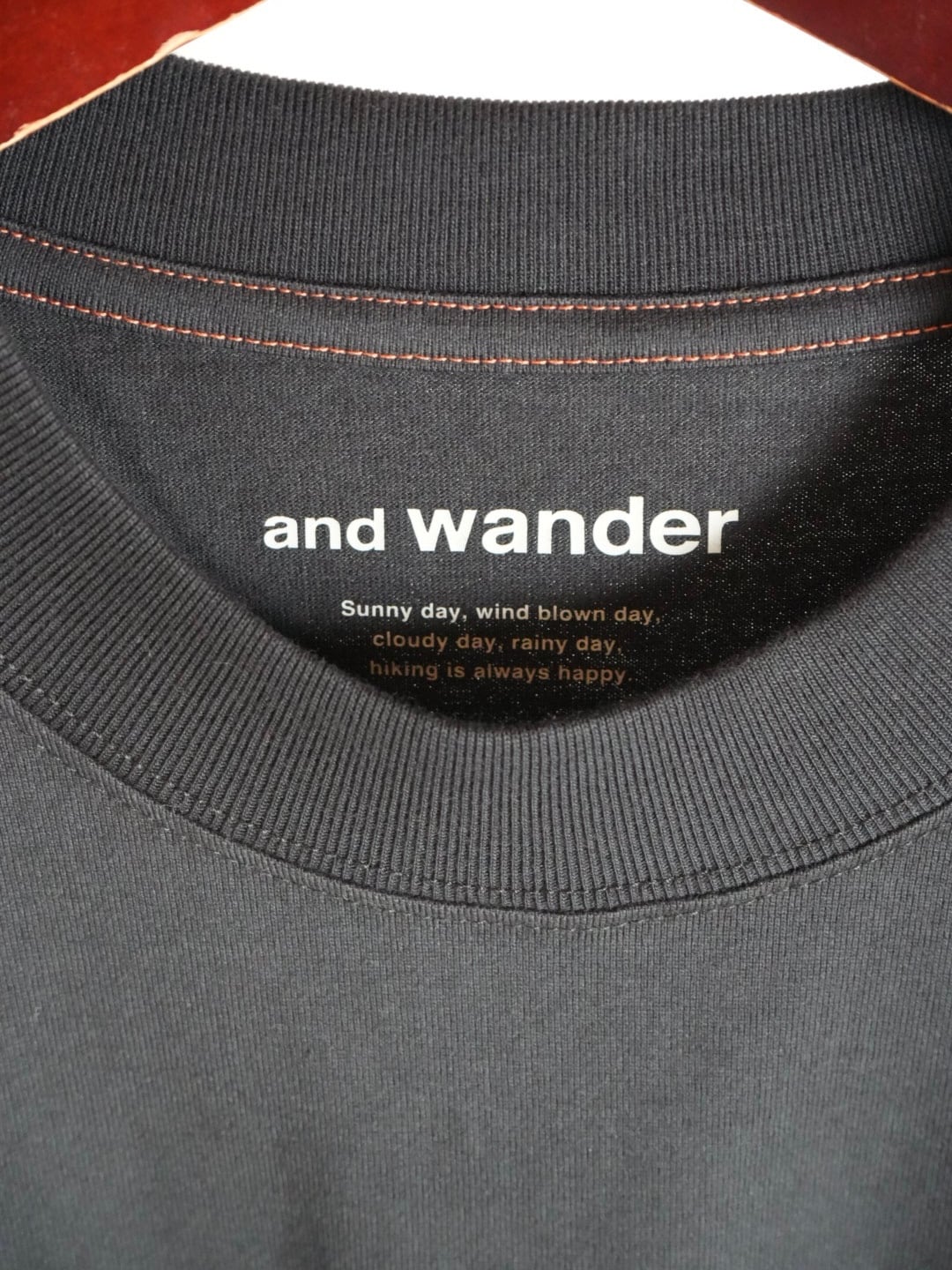 and wander × ROA アンドワンダー×ロア【 Logo Printed T-shirts