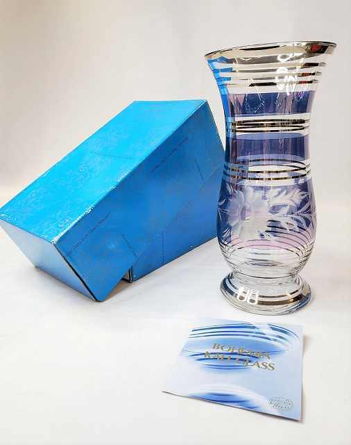 カリグラス　花瓶　美品　KALI GLASS　ボヘミア　共箱付き BL-7