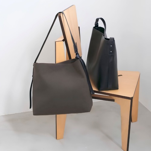 【 anuke 】Ecoleather Tote Bag