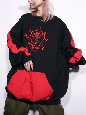 "刺繍" and switching design XXX super over silhouette sweat