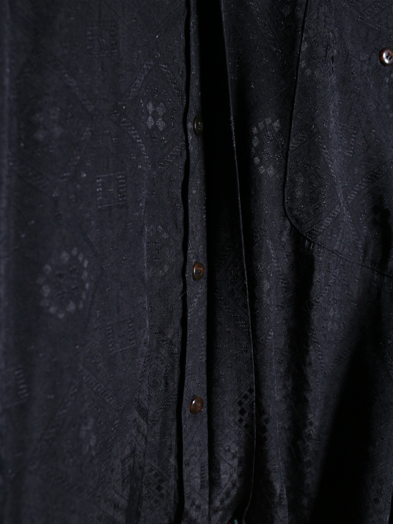 gloss black full pattern over silhouette band-collar shirt - 10