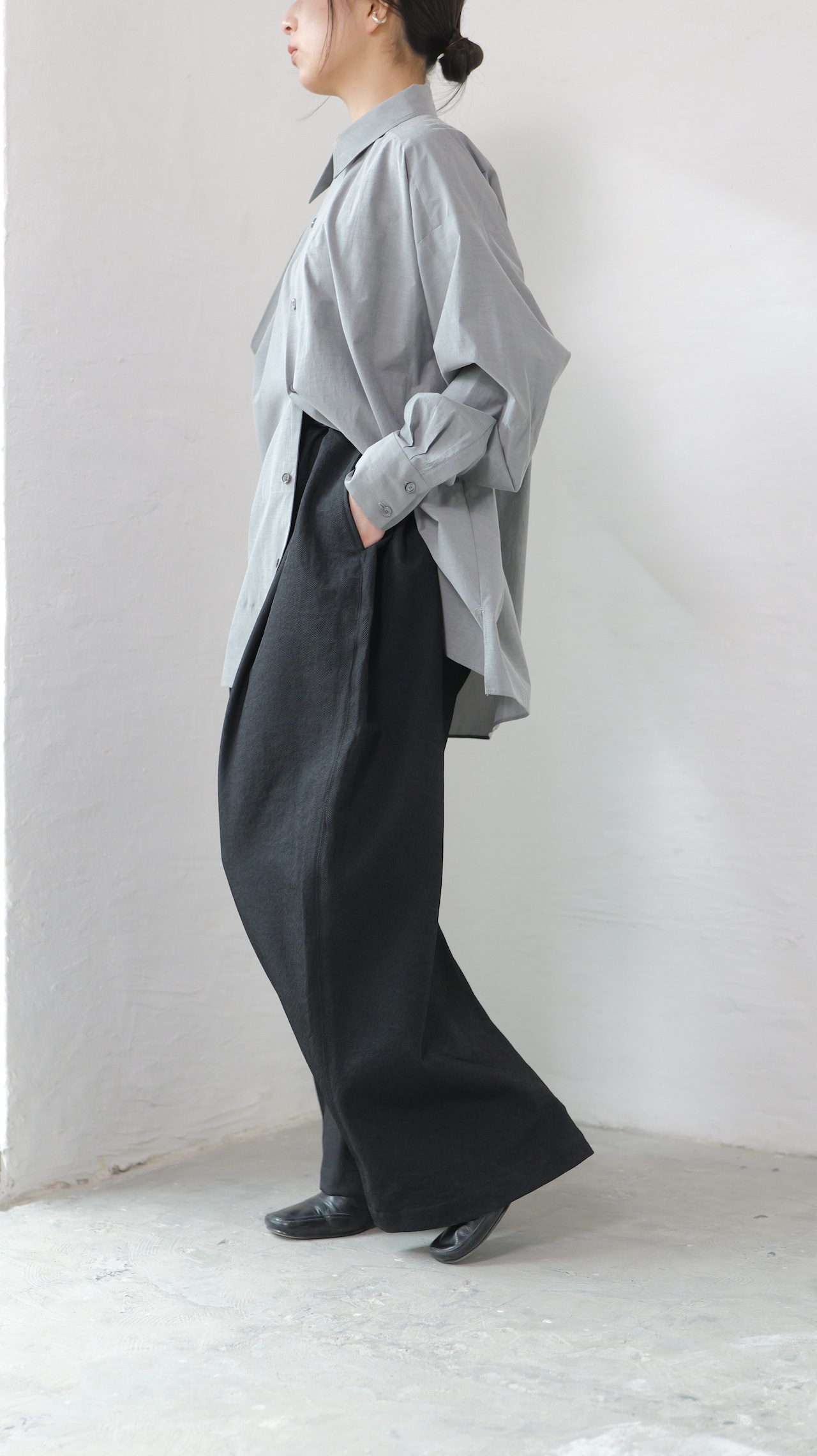 i’m here - “He is twitted” Pants :Black|ツイスト立体パターン/軽量ポリエステル/レザーパッチ