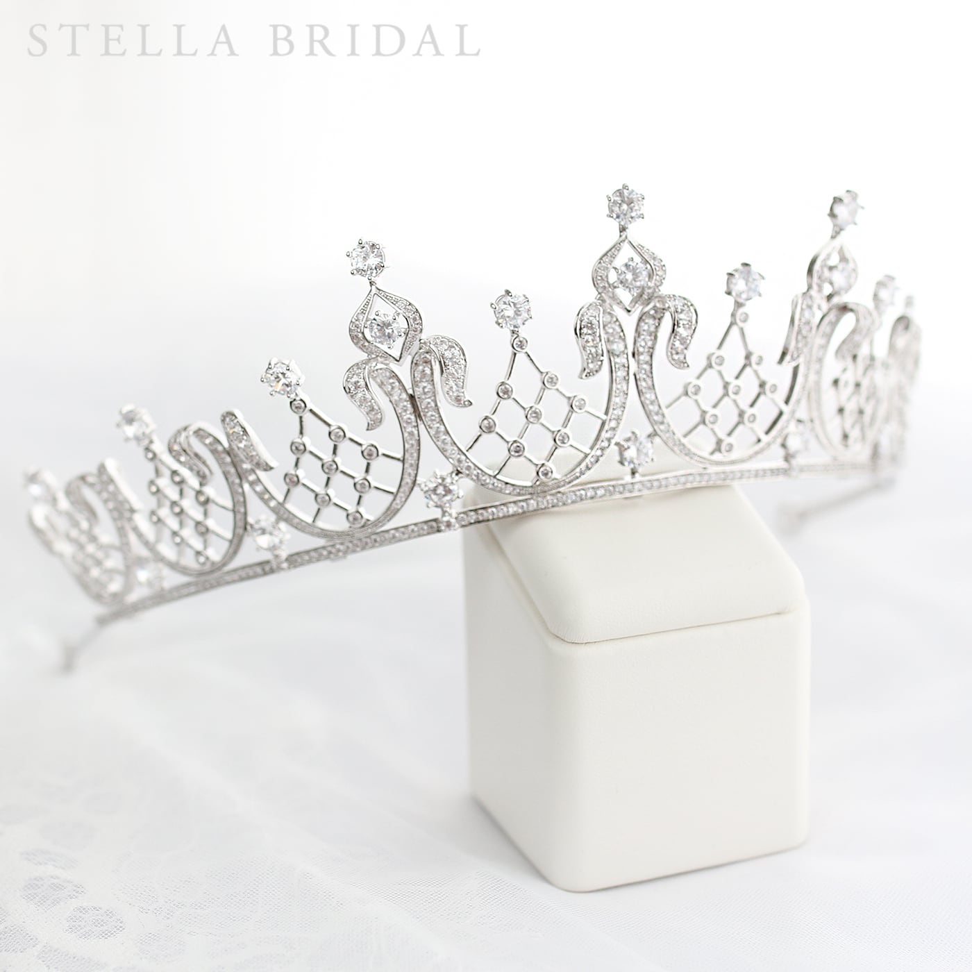 LoveTiara ガブリエラジュルコニアティアラ キュービックジルコニア ウェディングティアラ Gabriella - ガブリエラ