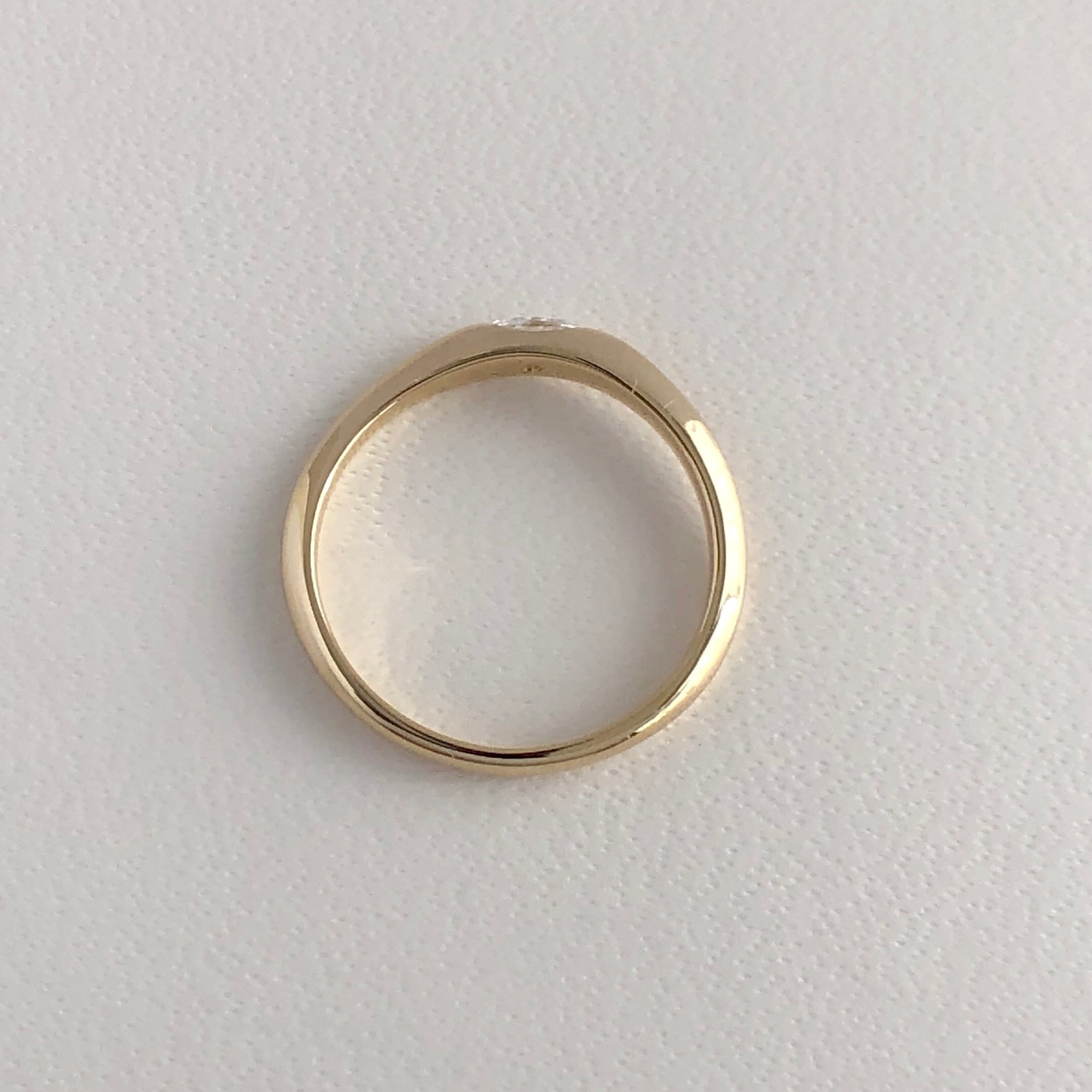 マーキスカットダイヤモンド ウエーブ ピンキーリング 0.06ct K18