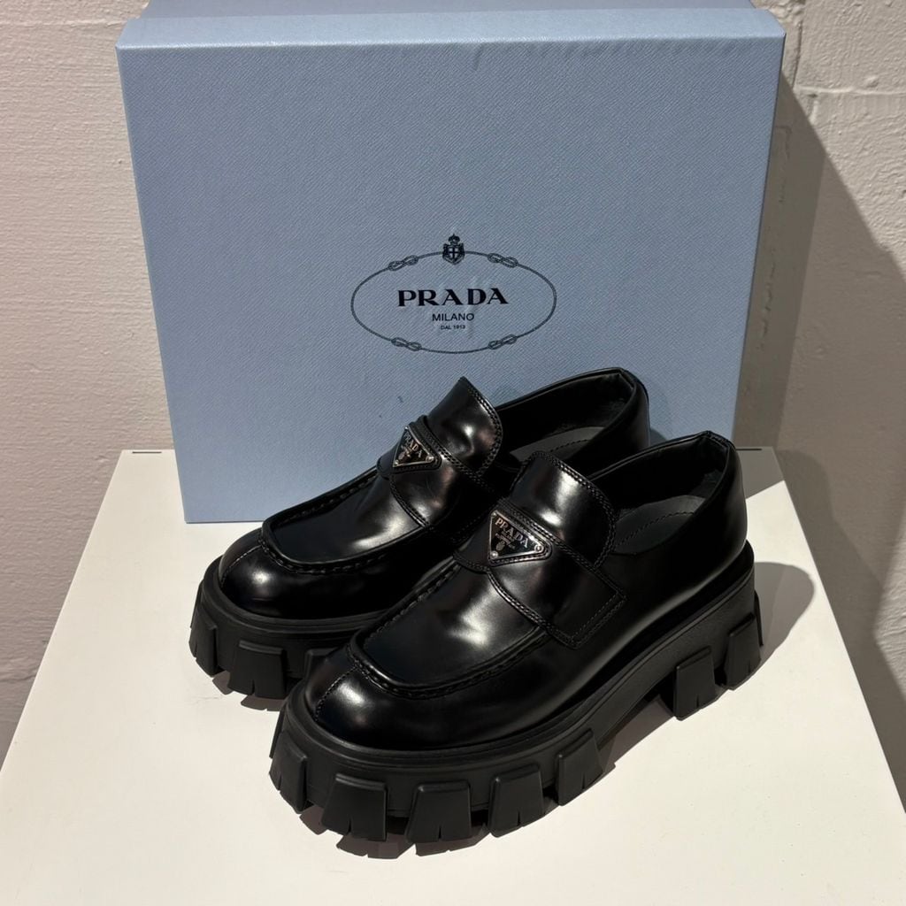 PRADA/PRADA SPORT | ブランド古着Brooch
