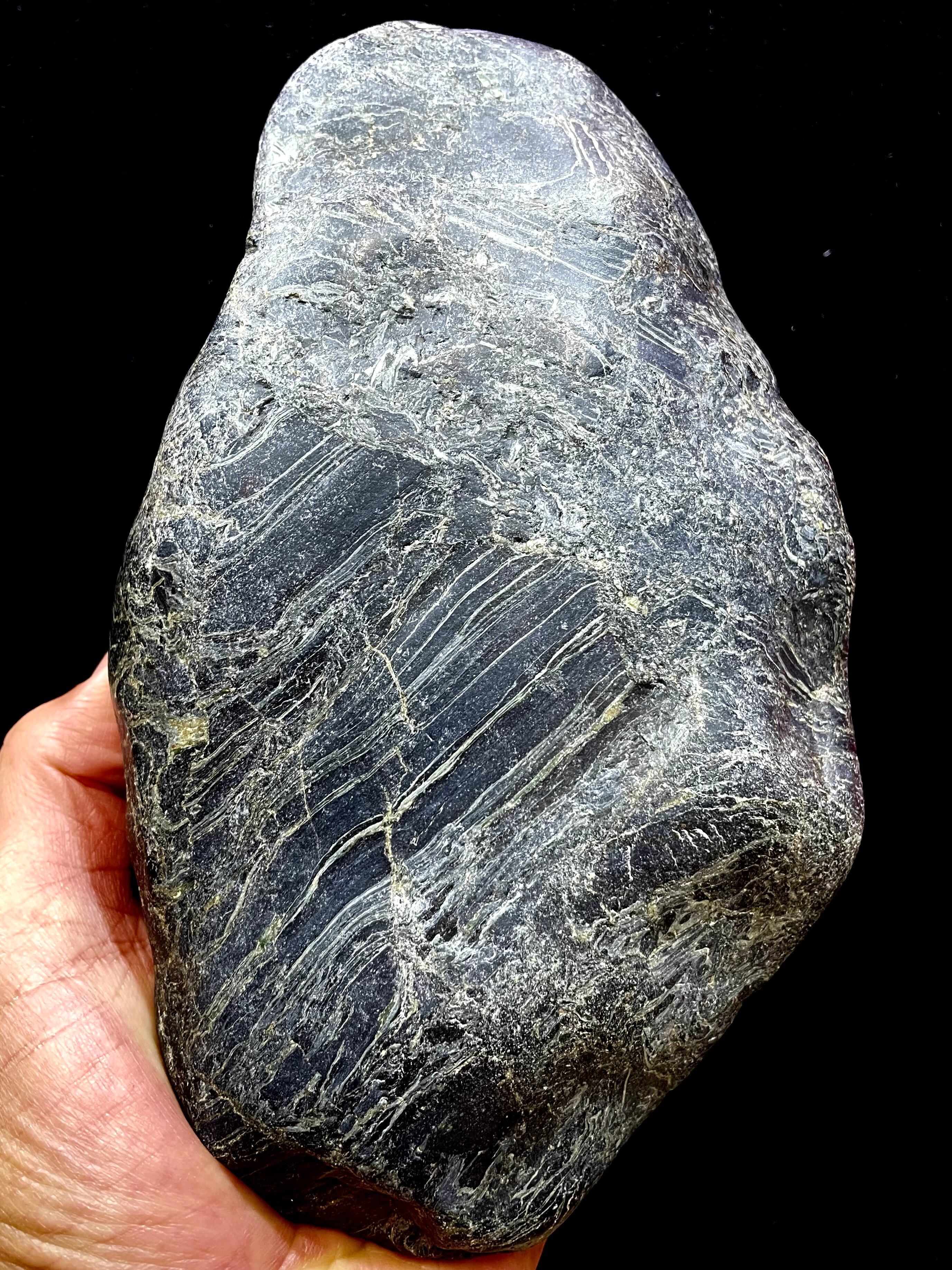 20) 人生の真髄・神々の石「神居古潭」ストーン大型