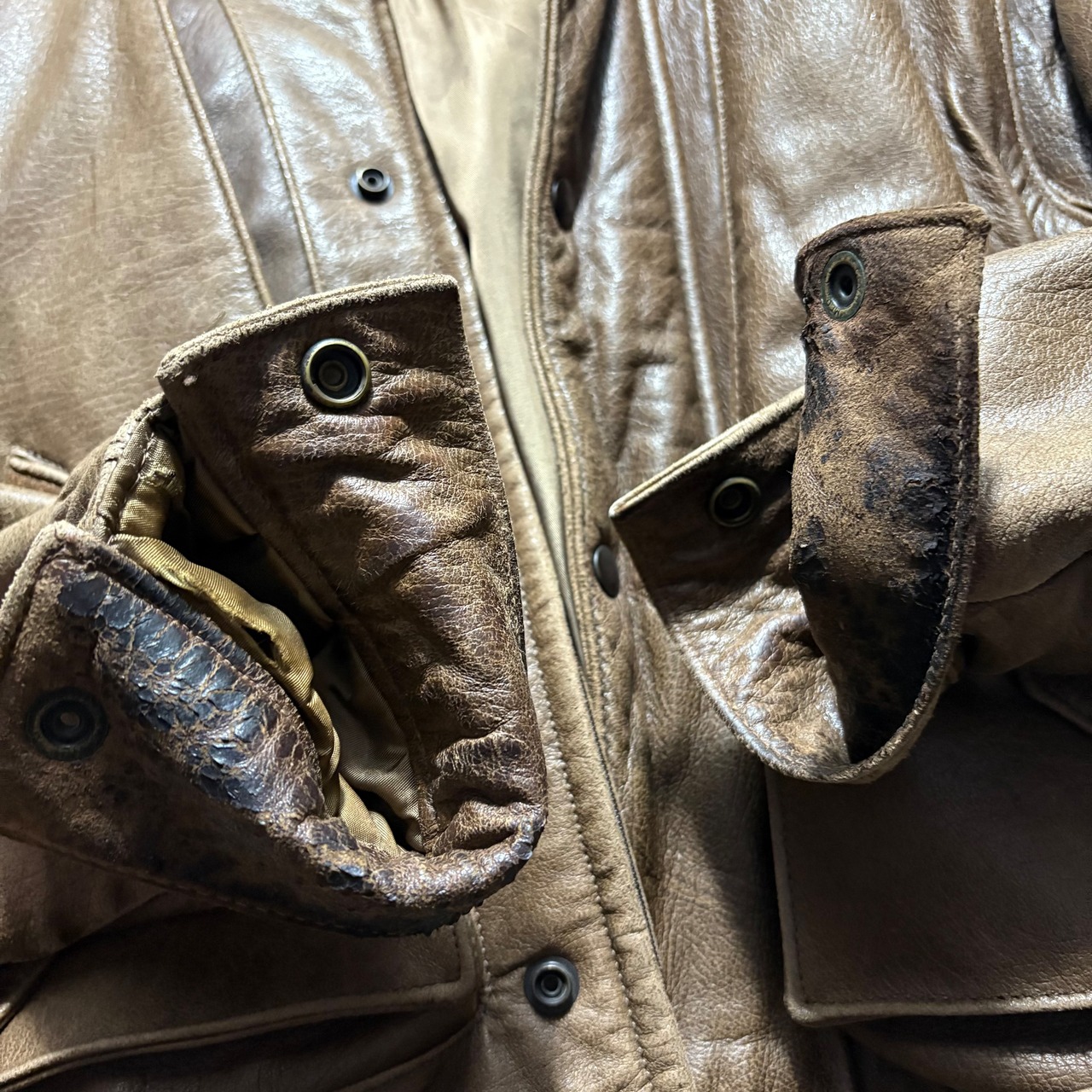 vintage ~1990’s GOLDEN BEAR leather hi-neck jacket