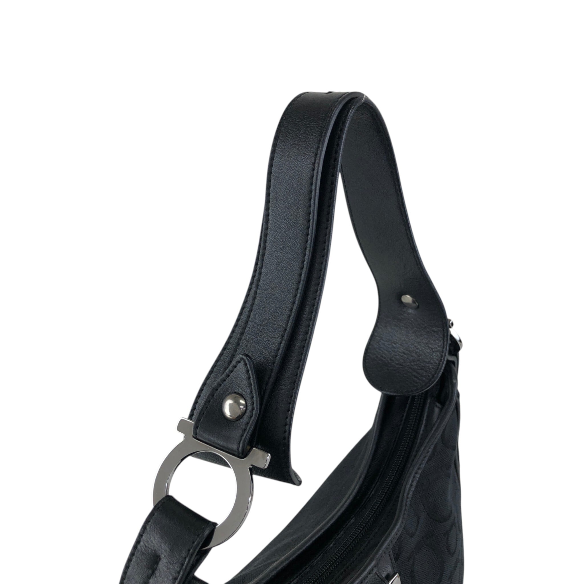 Salvatore Ferragamo サルヴァトーレ フェラガモ ショルダーバッグ