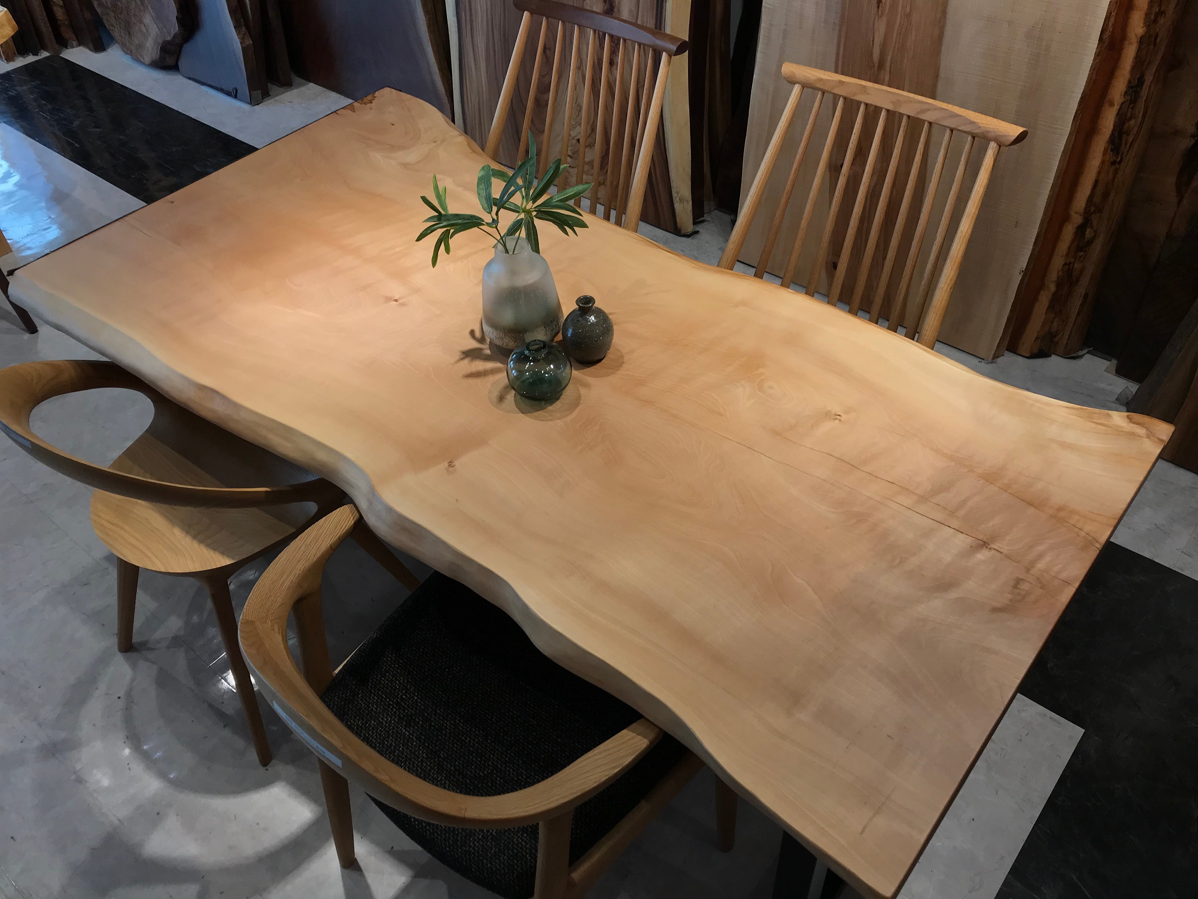 栃（トチ）_1700×800-880×45_横浜元町店_テーブル天板/一枚板 18484