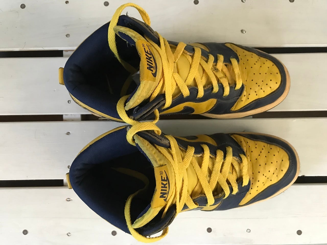 1998 NIKE DUNK HIGH LE MIDNIGHT NAVY/VARSITY MAIZE 1998 NIKE DUNK HIGH LE MIDNIGHT NAVY/VARSITY MAIZE