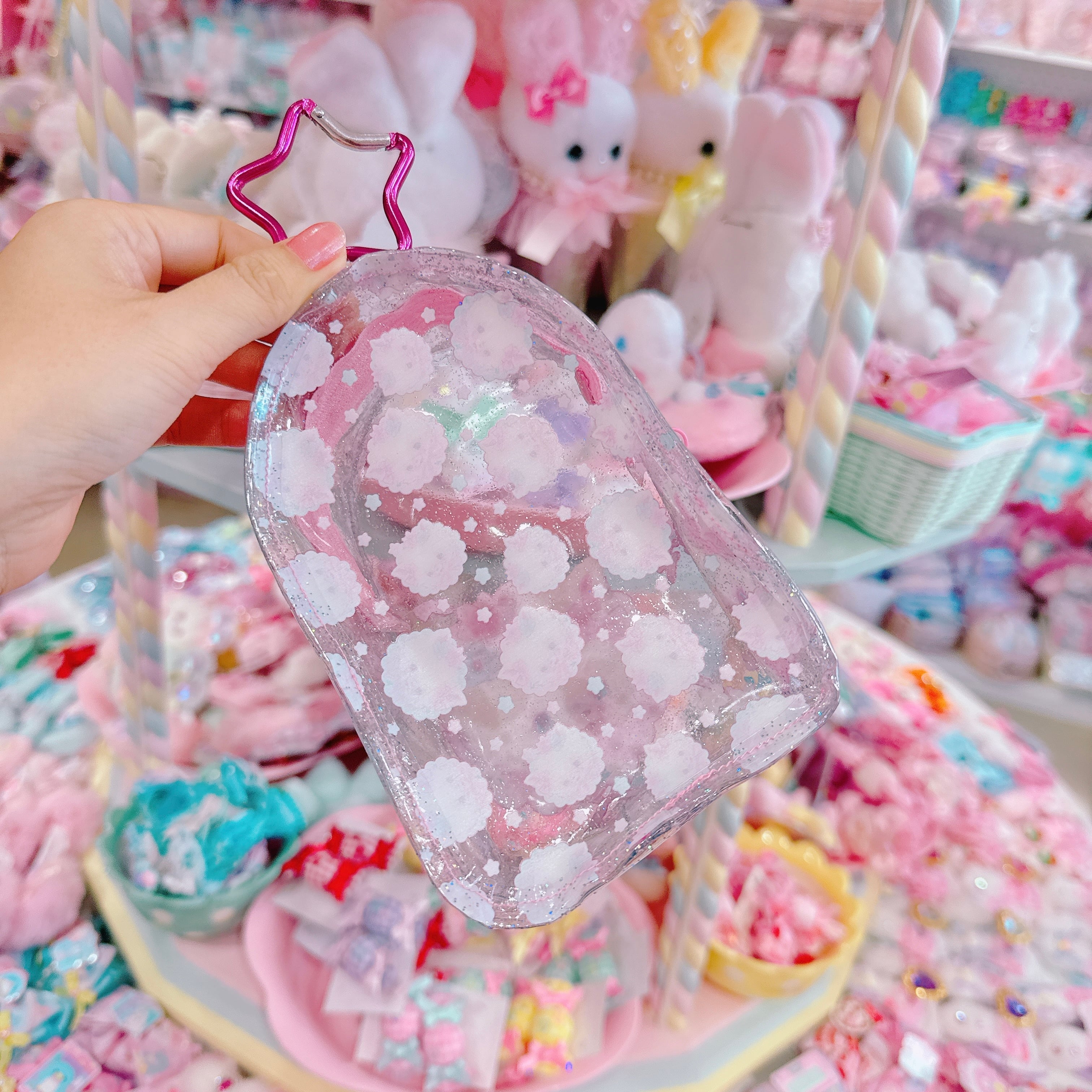 【A2】112-10カラビナ付きおうちポーチ（10cmぬいぐるみポーチ）