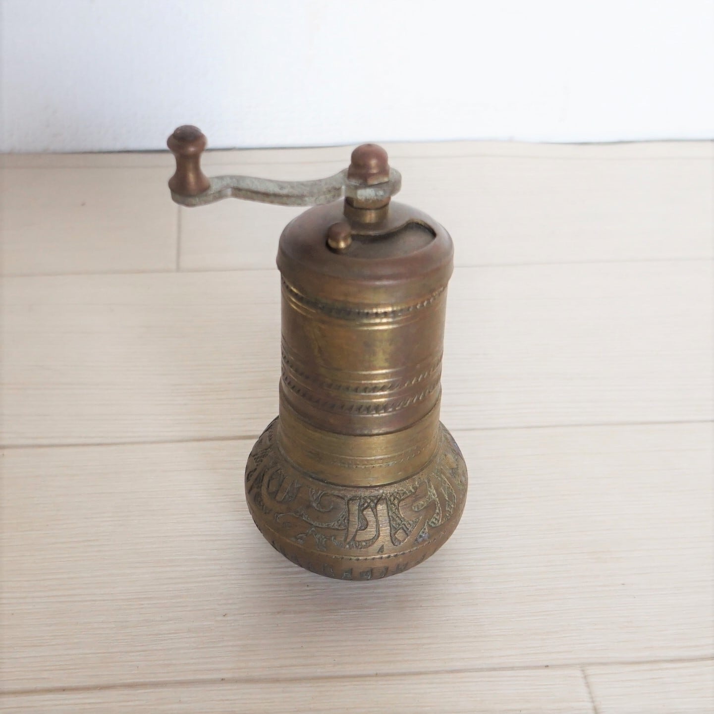コレクション 40】小さなトルココーヒー用ミル | 純喫茶家具の村田商會