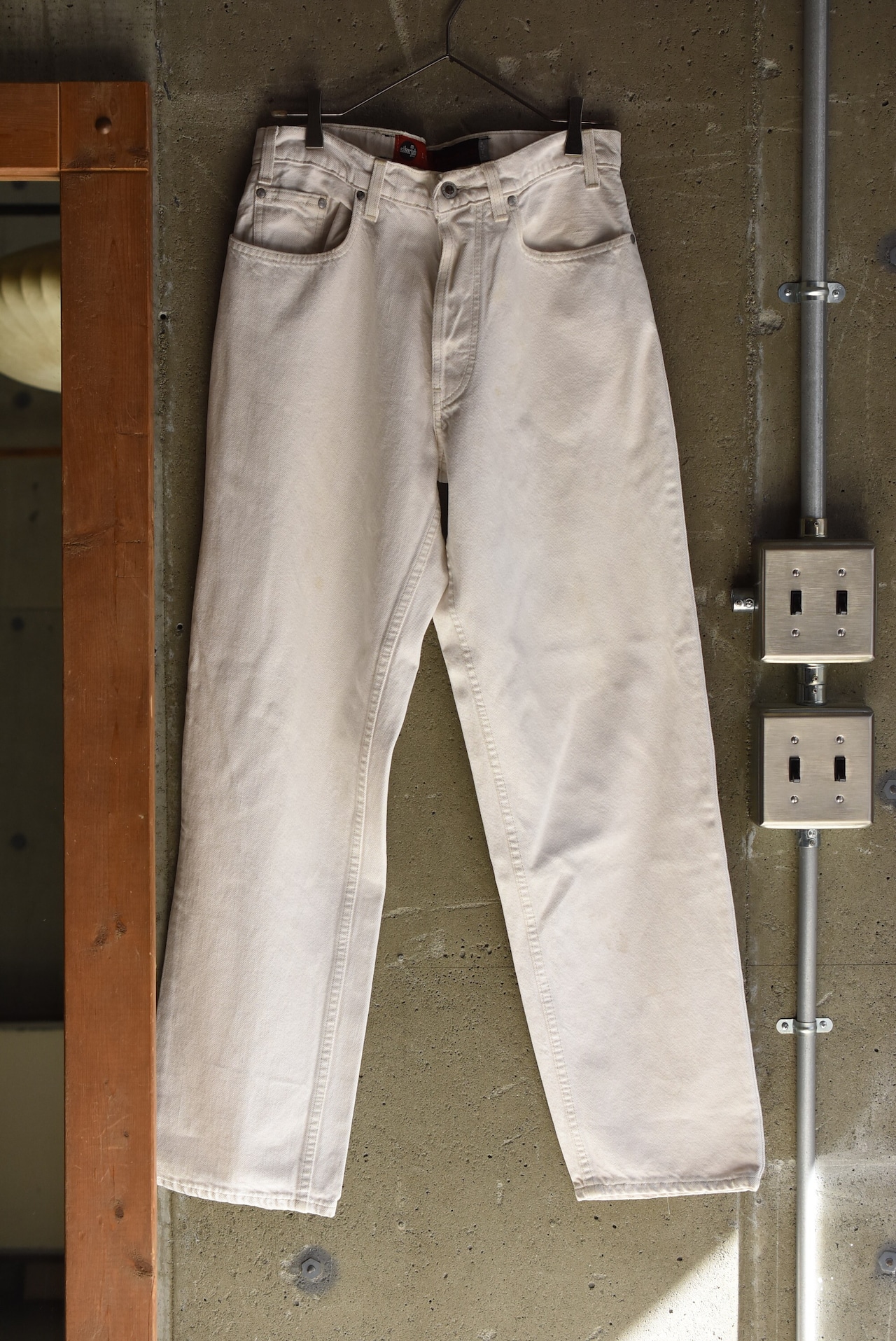 OK／90's "Levi's Silver Tab" loose white denim pants