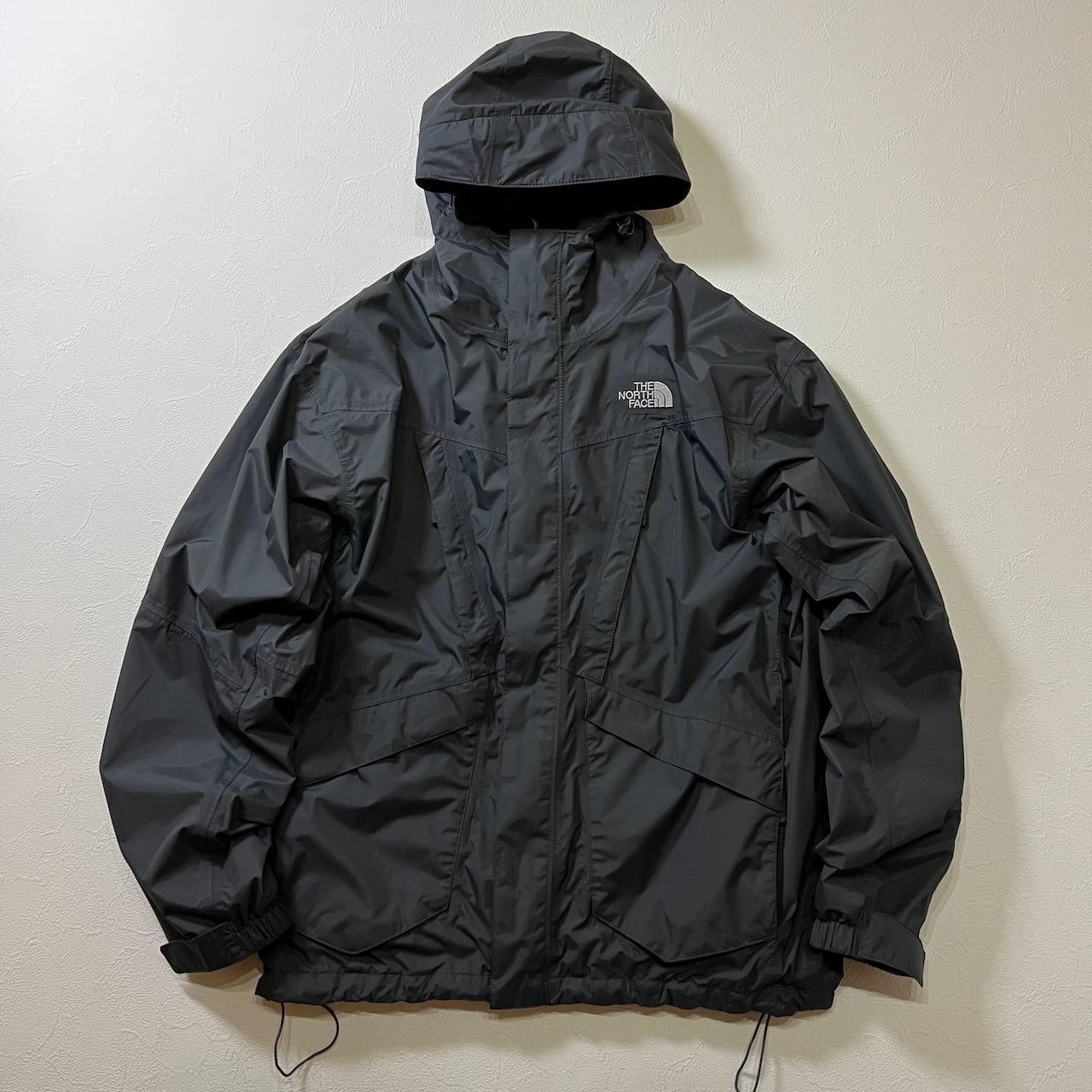 2110 古着ザノースフェイスマウンテンパーカーHYVENT刺繍ロゴドローコード THE NORTH FACE（ザ ノースフェイス） マウンテンパーカー ウインド