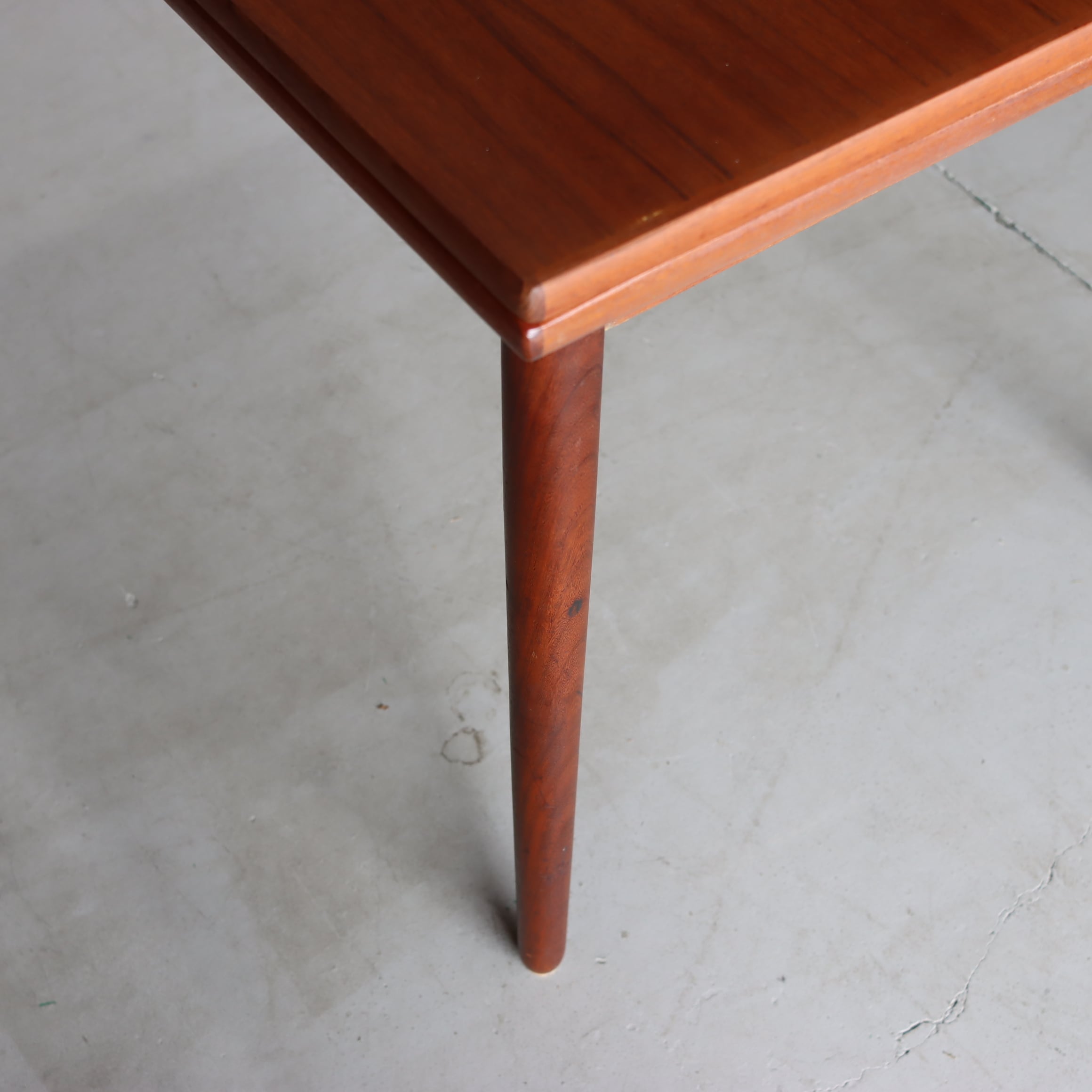 Denmark Vintage Extention Table / デンマークヴィンテージの
