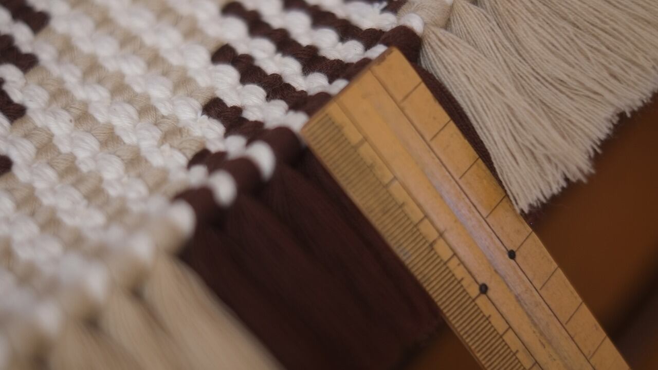 【再販リクエスト品】板柳ミリ 手織りの椅子敷き 再販リクエスト品】板柳ミリ 手織りの椅子敷き 楽天市場