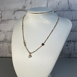 Dior ロゴマーク スター&フェイクパール ネックレス ゴールド A-12155