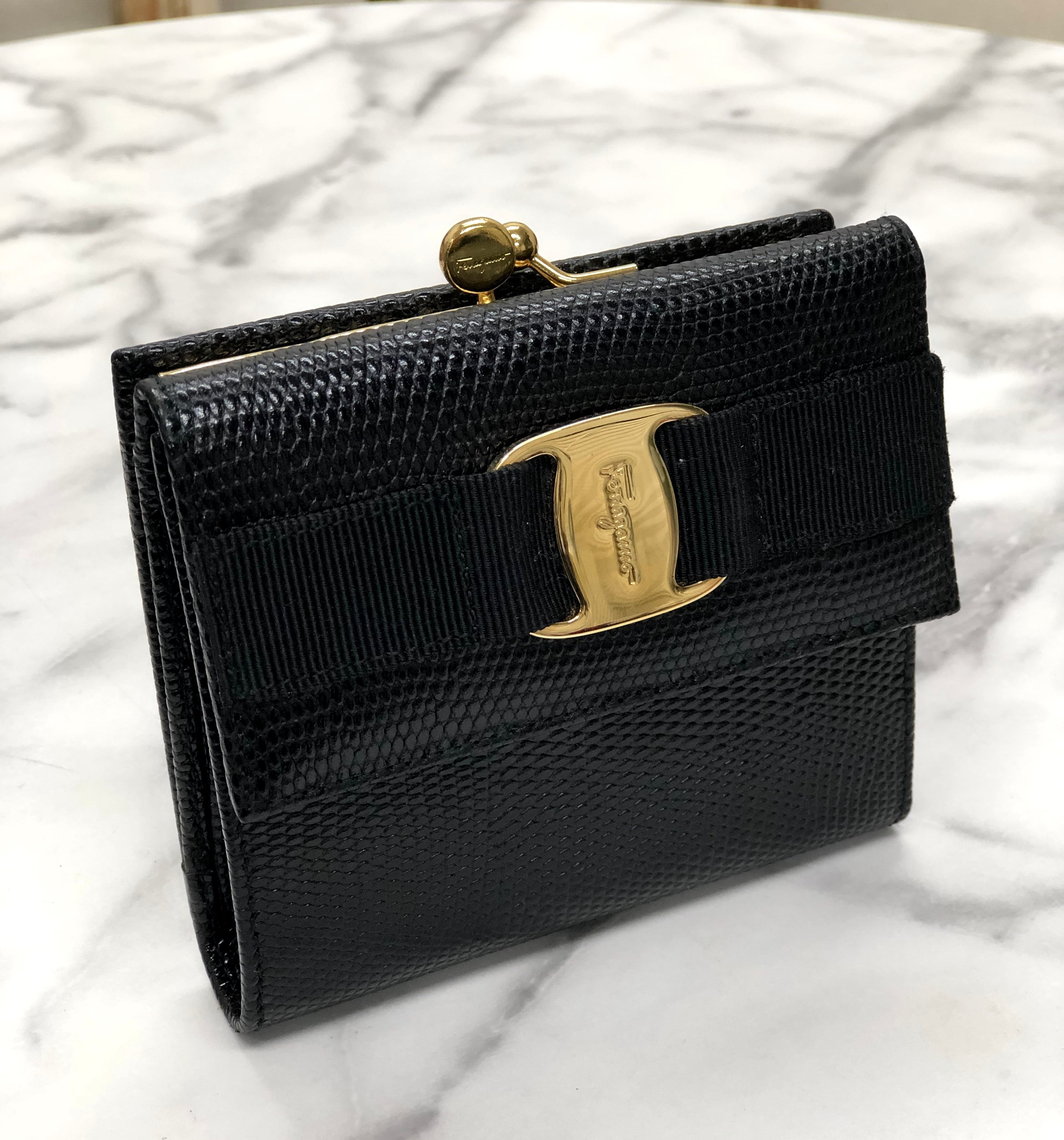 【極美品】Ferragamo リザード型押し 二つ折り財布 がま口 コンパクト
