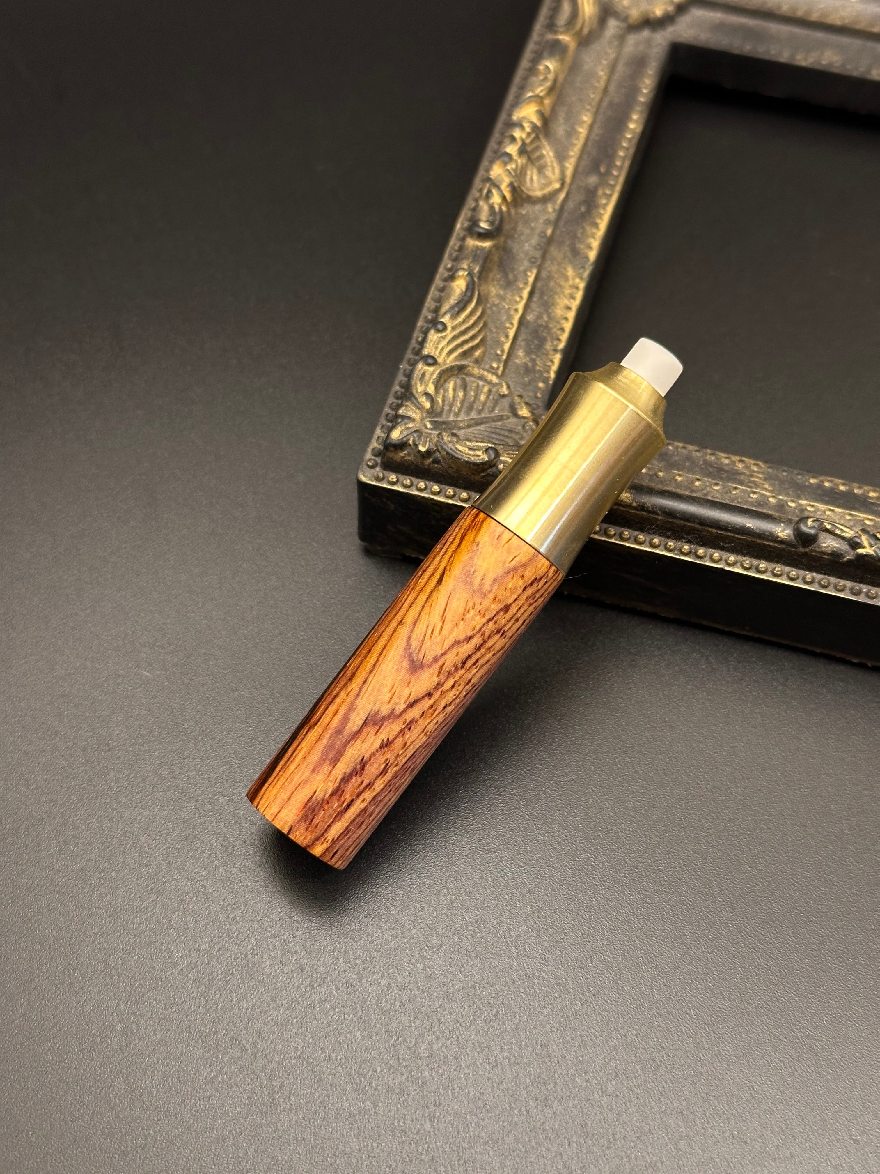 ムンエボニー/木製ツイスト消しゴム | Flamberg