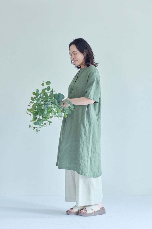 fog linen work │ヘルガチュニックワンピース（リネン100％・普通地）シトロネル