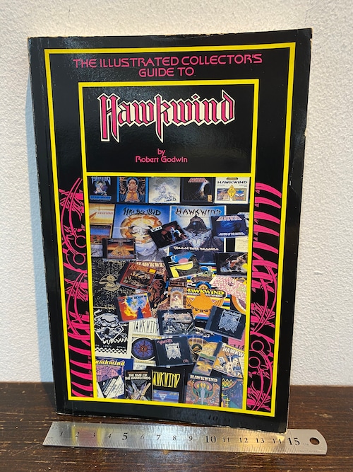 洋書　HAWKWIND  the illustrated collection guide to HAWKWIND