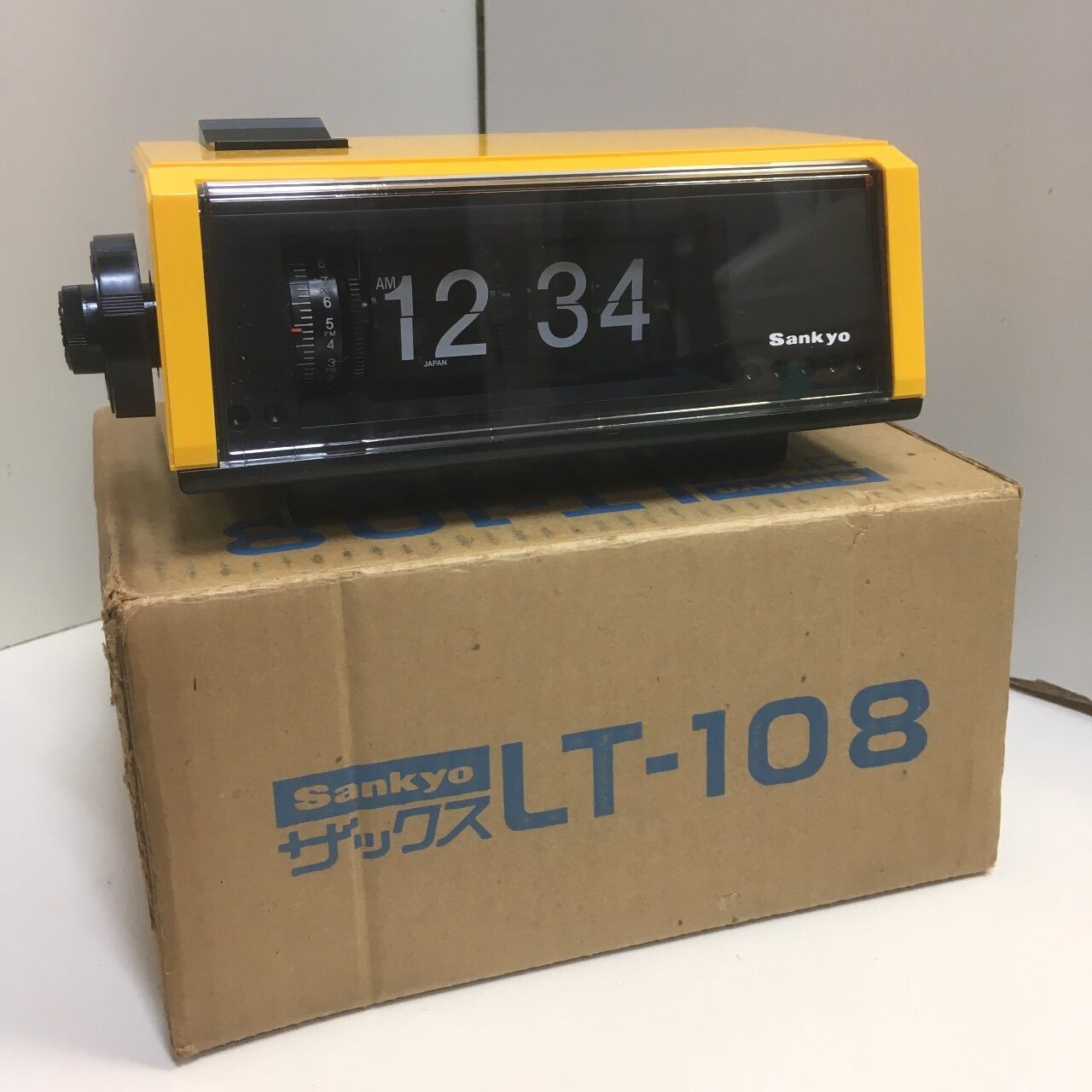 sankyo レトロなパタパタ時計【イエロー】（102520180） | 東京レトロ