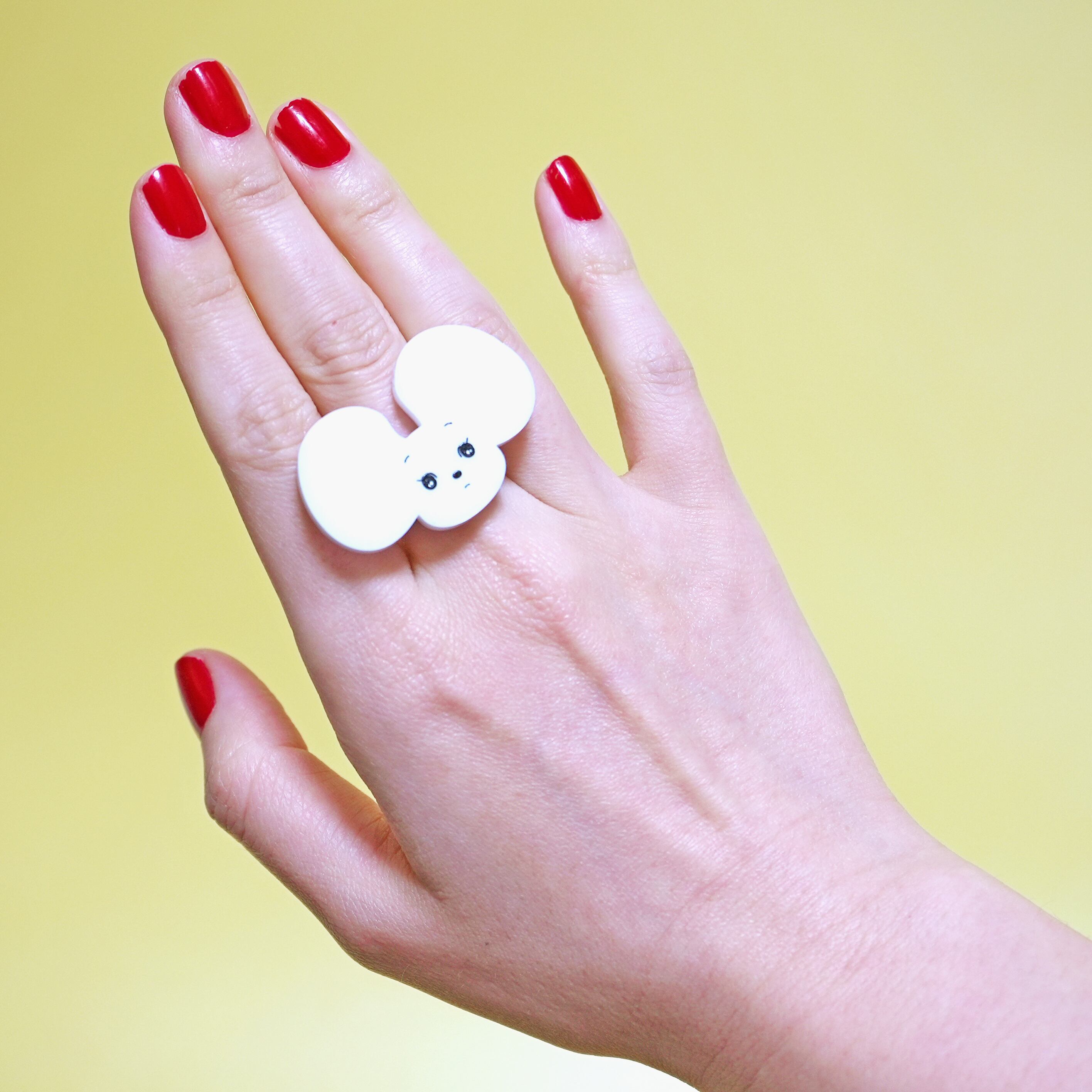 シラタマリング