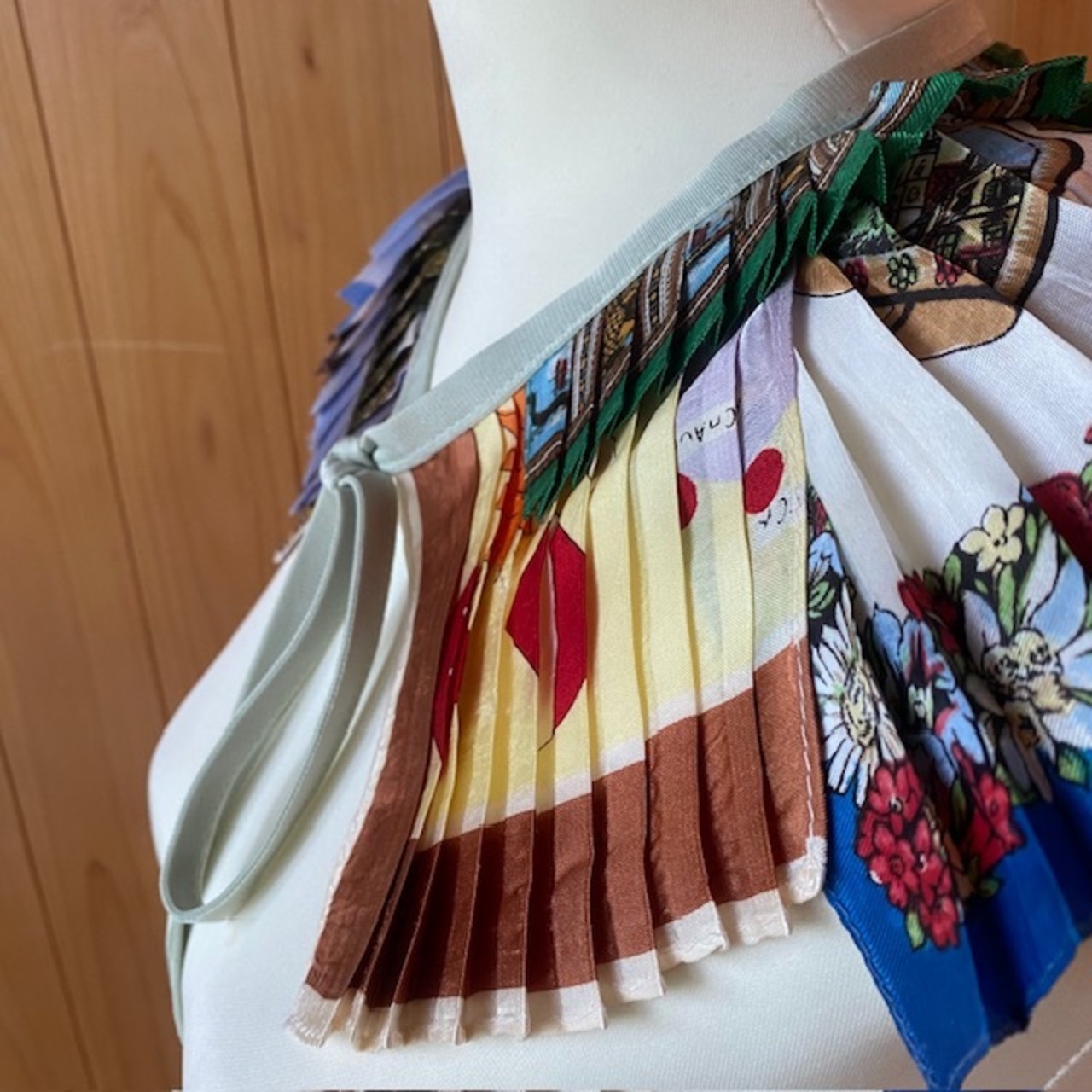 yes!yes!非非：mix pleats collar
