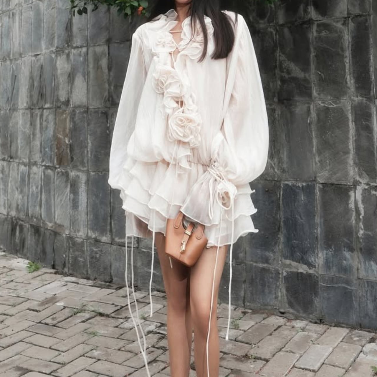 Flared Sleeve Shirring V-Neck Blouse L00447