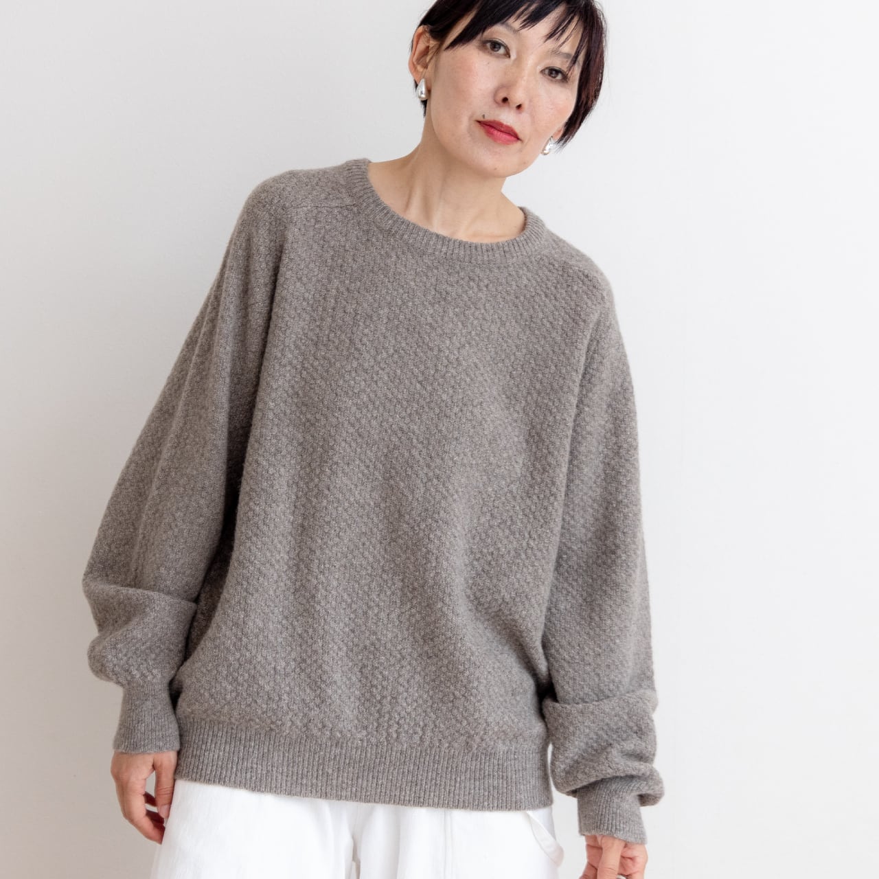 ウールのプレーンニット | 空飛ぶ羊 BASE webshop｜モンゴルの