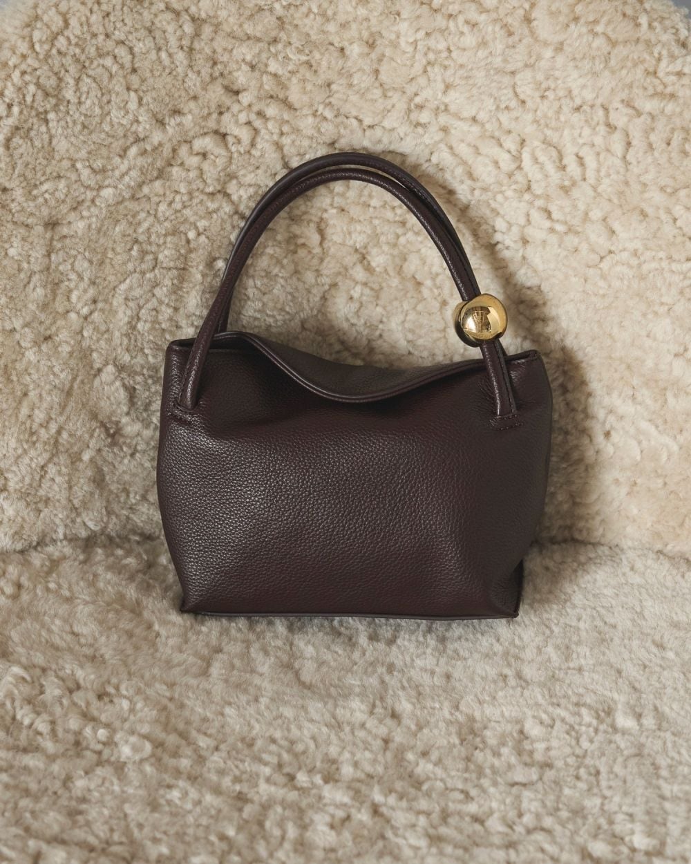 anuke アンヌーク　Volume Ball Bag　バッグ　ブラウン anuke 】Volume Ball Bag | valance 福井｜レディース セレクト