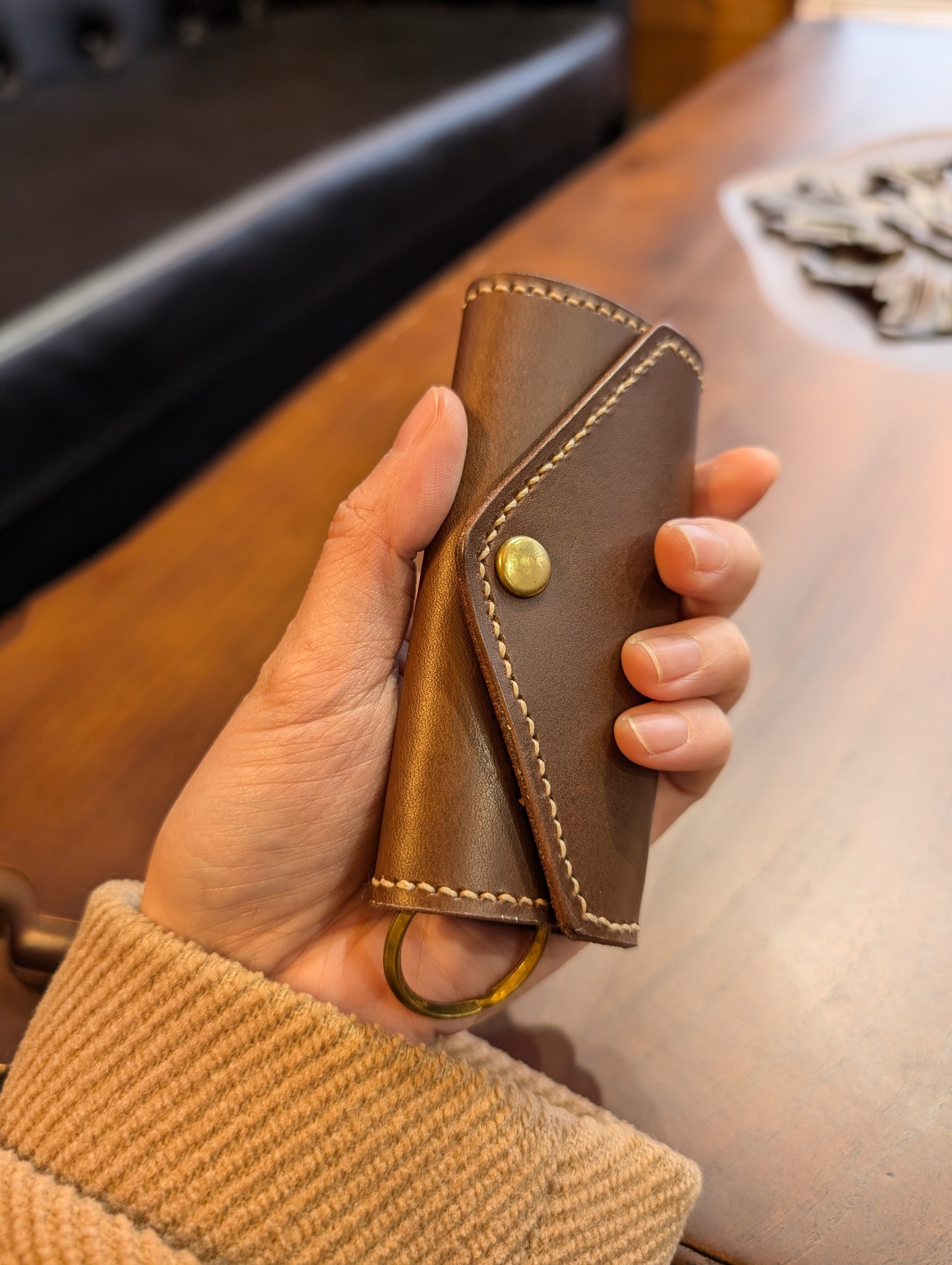 全て手作りの一点もの革小物】コンパクトなキーケース・4連キーケース