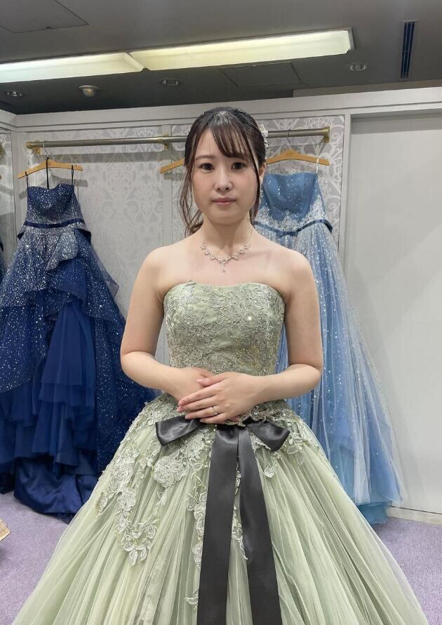 カラードレス グリーン サッシュベルト 繊細レース 床付く 花嫁  