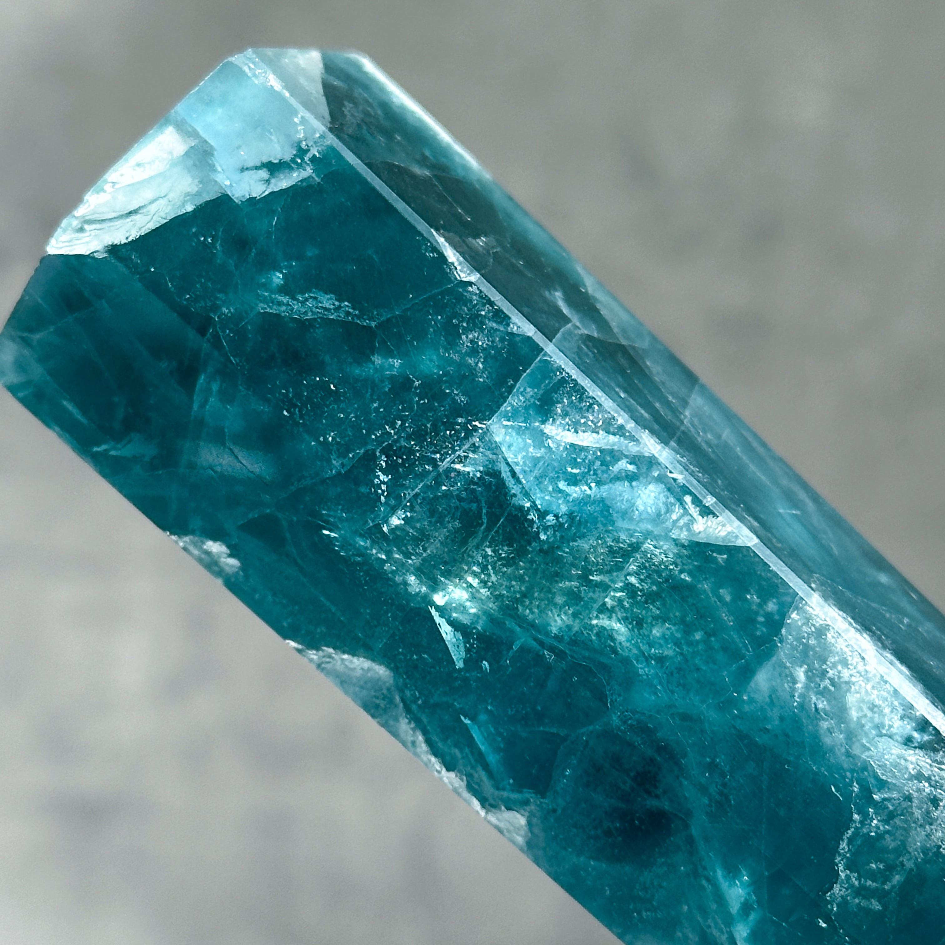 ブルーフローライト タワー型23 ◇ Fluorite ◇天然石・パワーストーン
